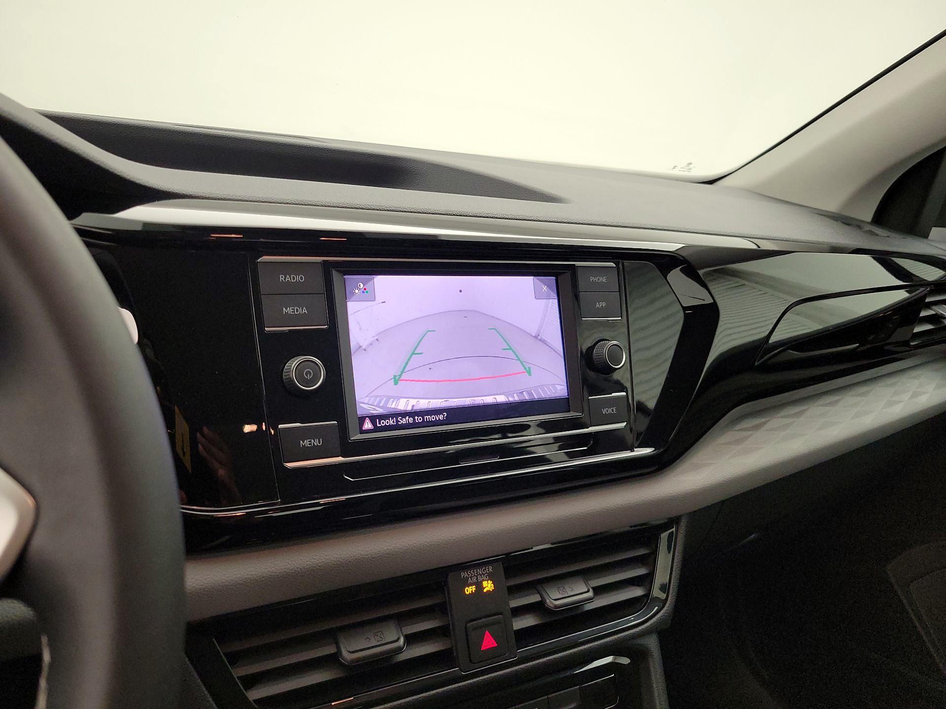 Thumbnail: 2024 Volkswagen Taos - 14