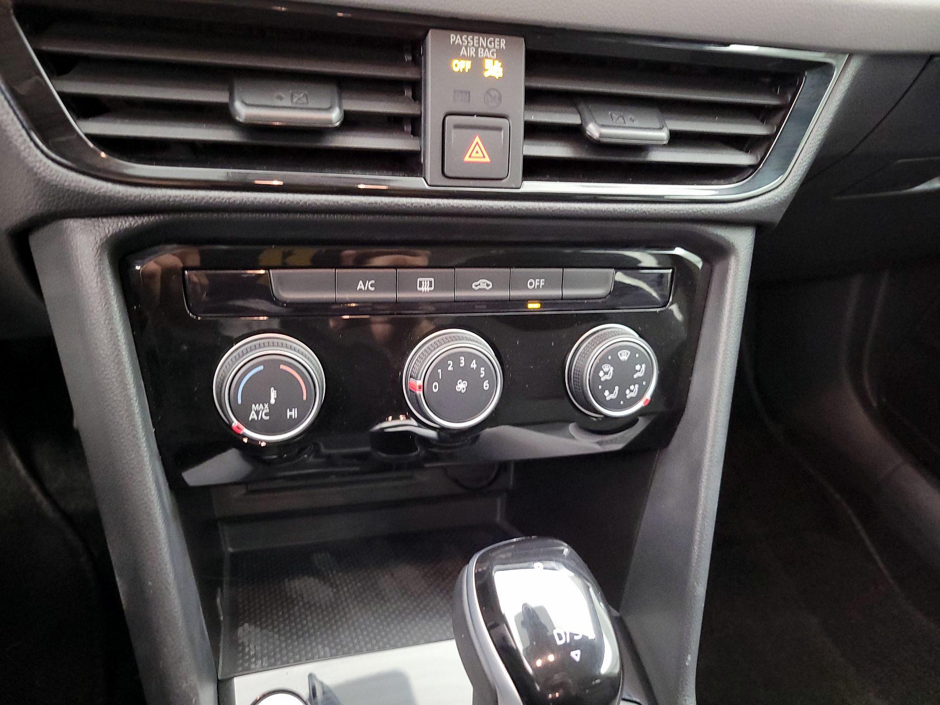 Thumbnail: 2024 Volkswagen Taos - 16