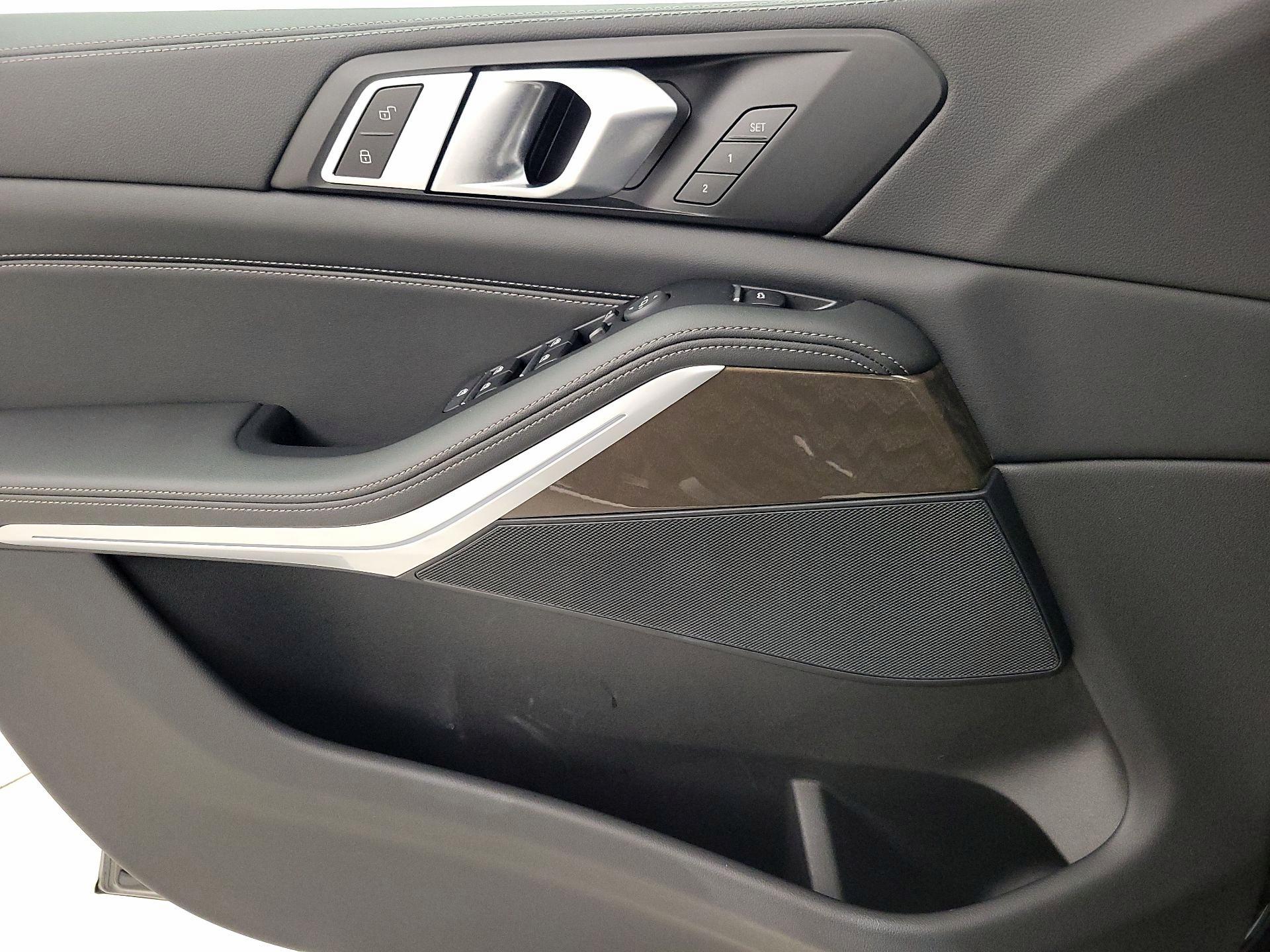 Thumbnail: 2023 BMW X5 - 12