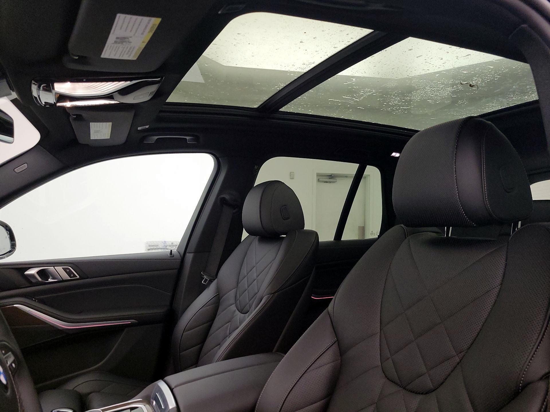 Thumbnail: 2023 BMW X5 - 20