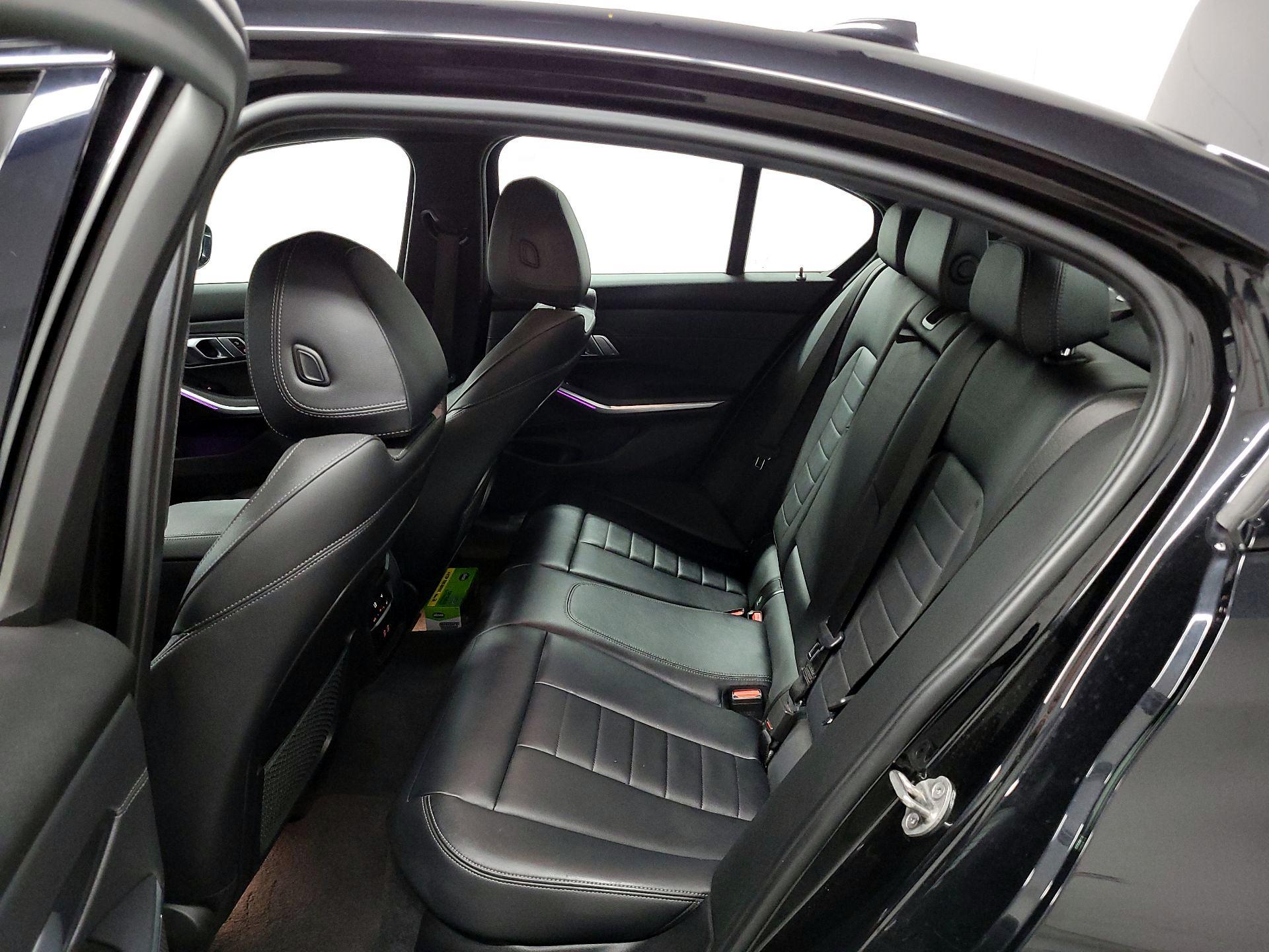 Thumbnail: 2021 BMW 3 Series - 16