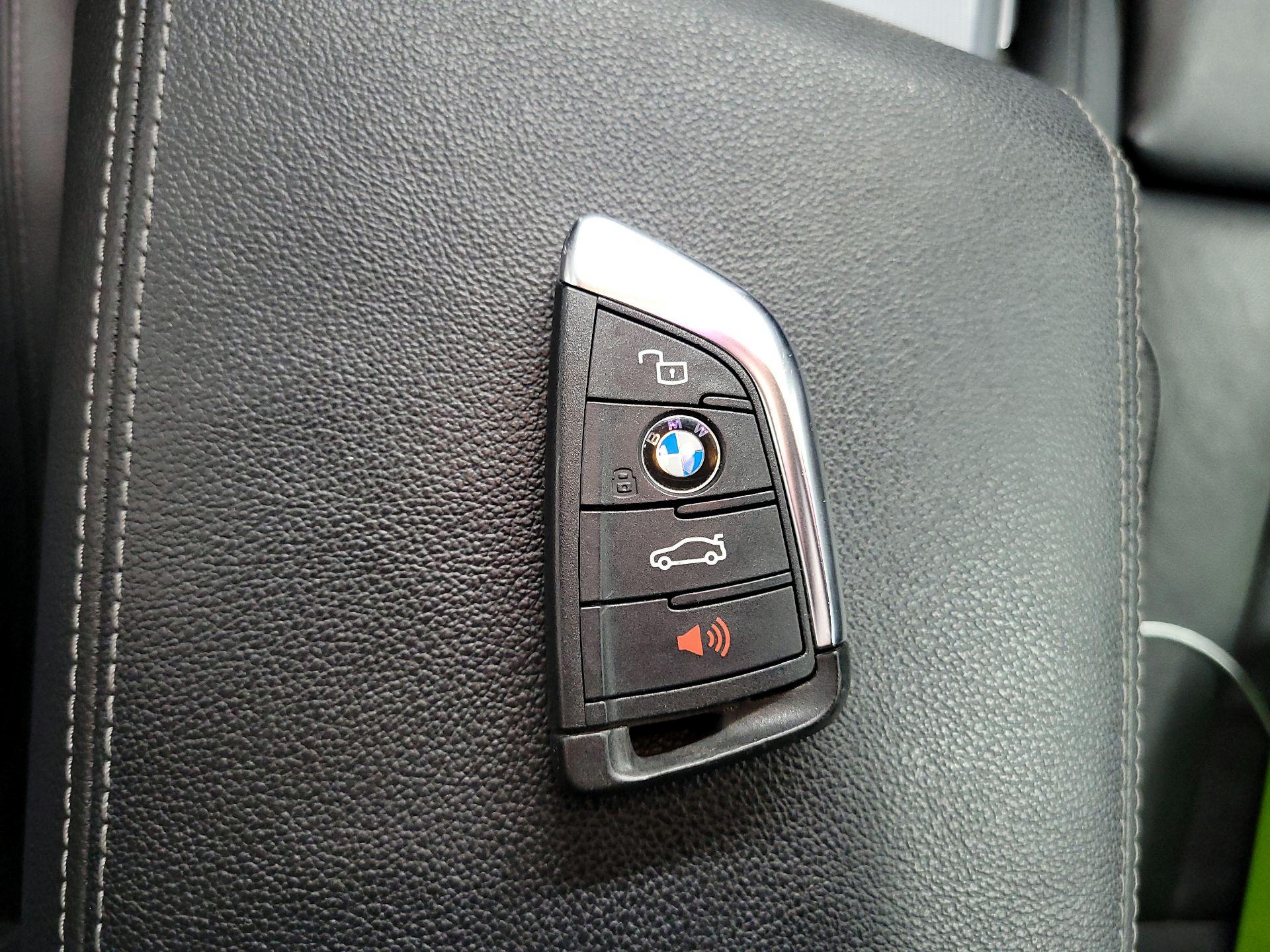 Thumbnail: 2021 BMW 3 Series - 19