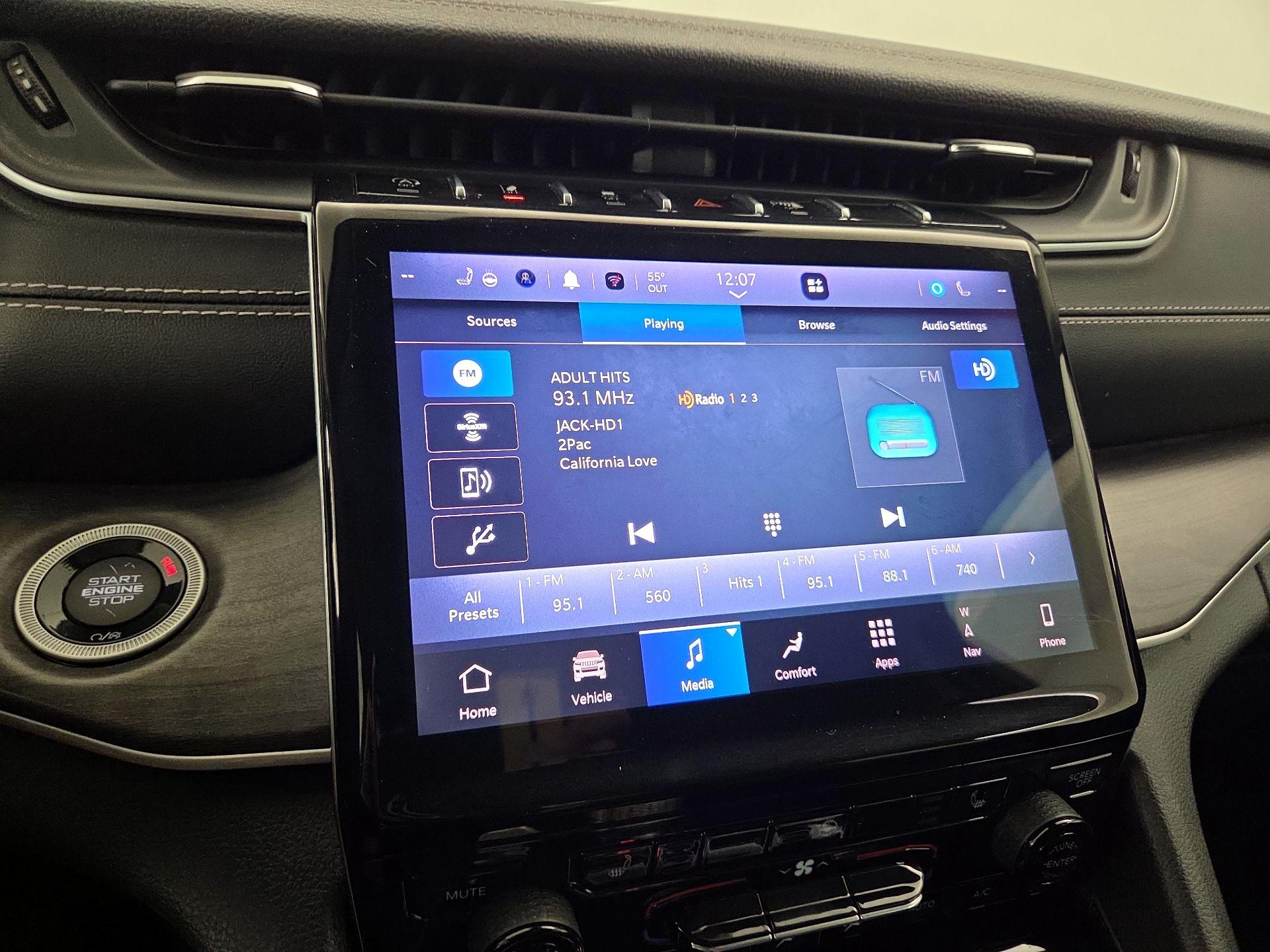 Thumbnail: 2024 Jeep Grand Cherokee - 16