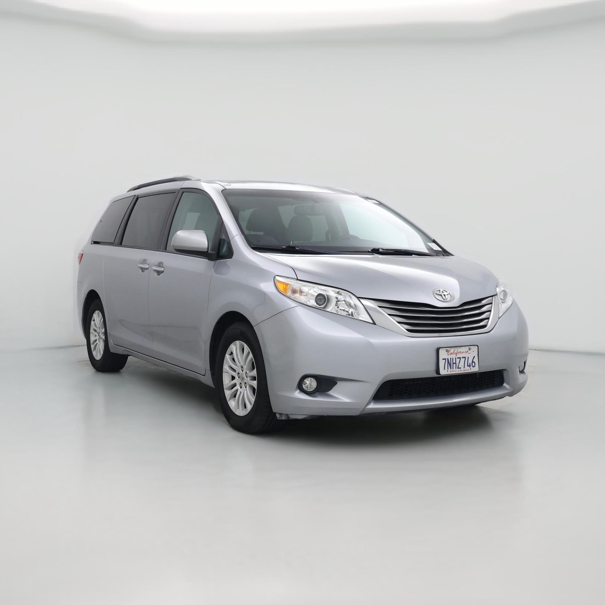 Thumbnail: 2015 Toyota Sienna - 1