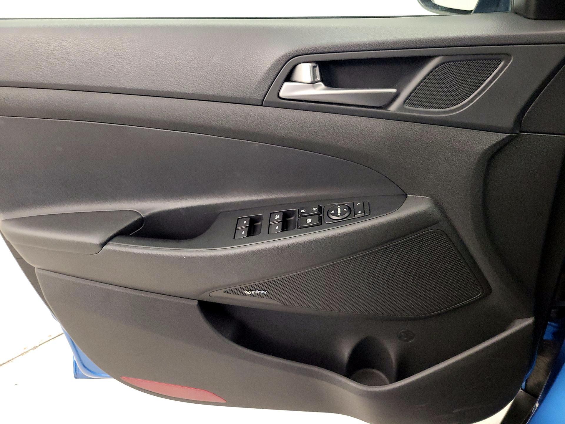 Thumbnail: 2018 Hyundai Tucson - 12