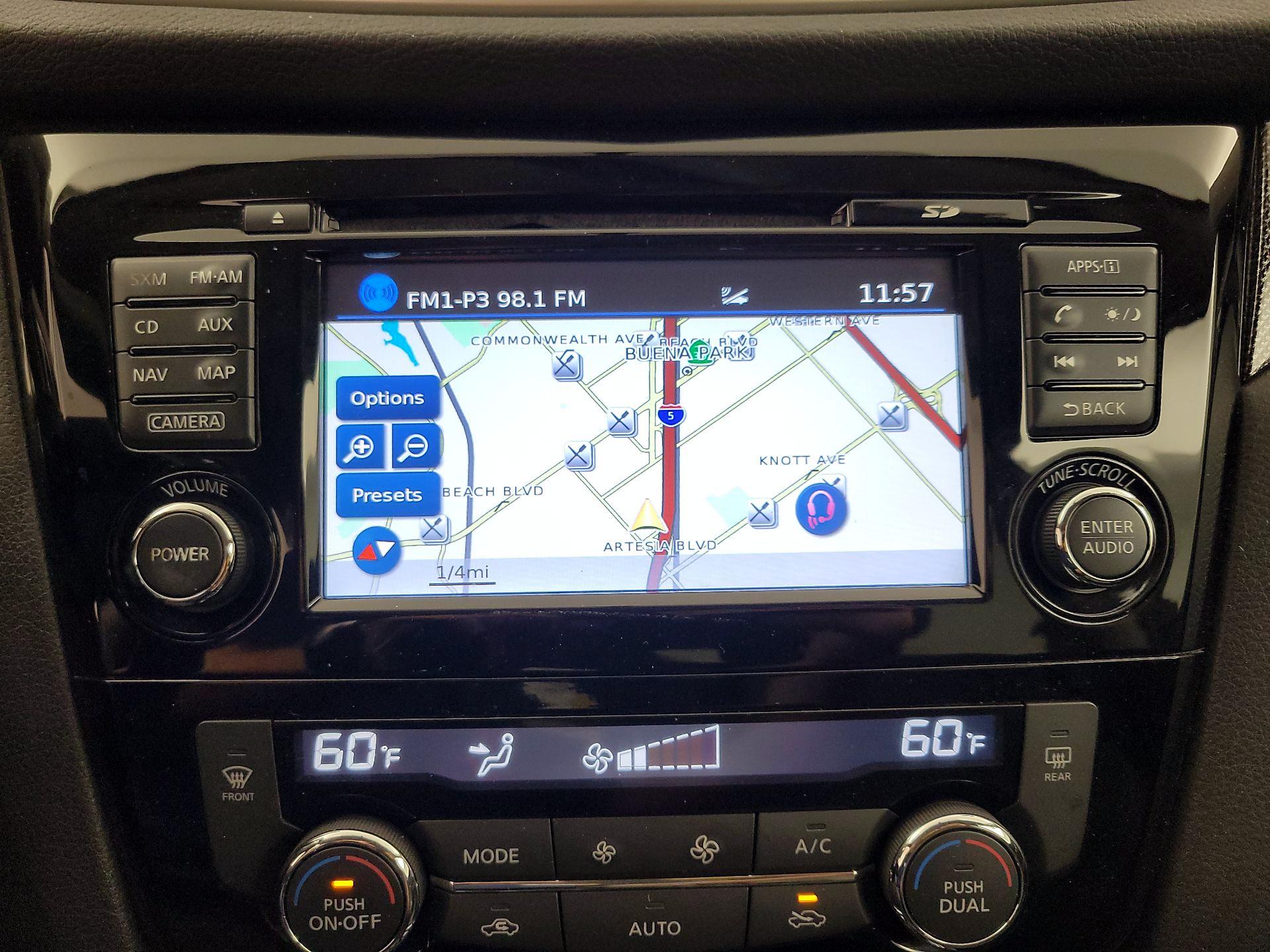 Thumbnail: 2016 Nissan Rogue - 14