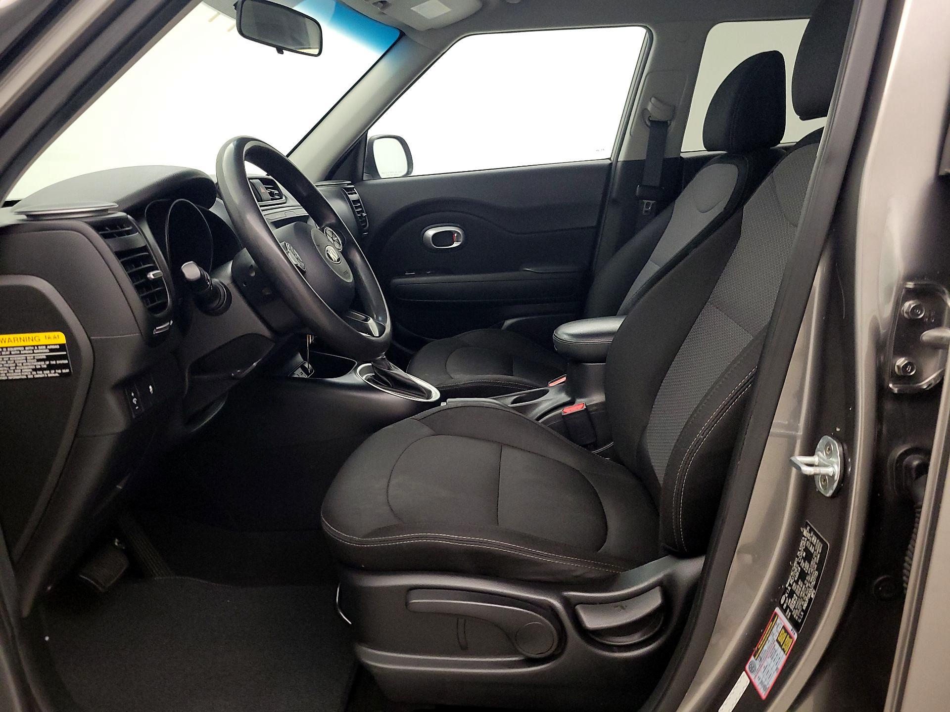 Thumbnail: 2018 Kia Soul - 11