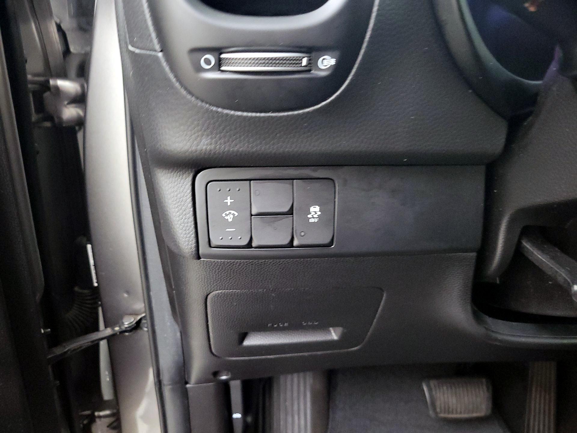 Thumbnail: 2018 Kia Soul - 13