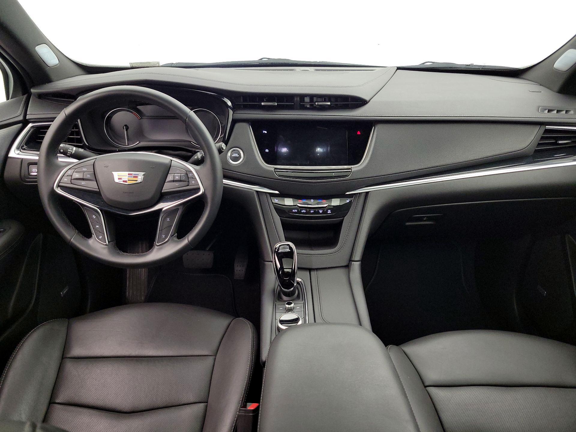 Thumbnail: 2025 Cadillac XT5 - 9