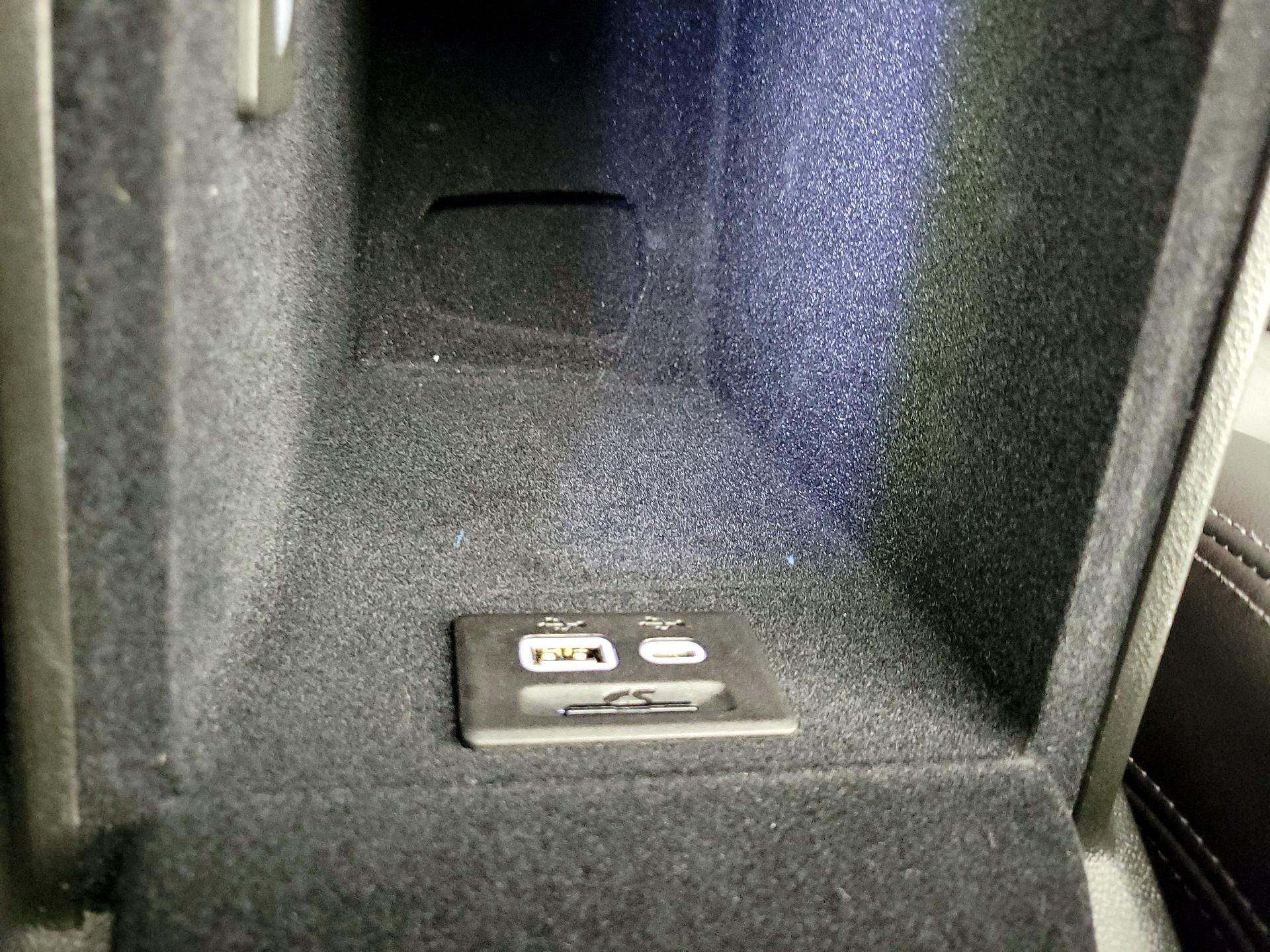 Thumbnail: 2025 Cadillac XT5 - 19