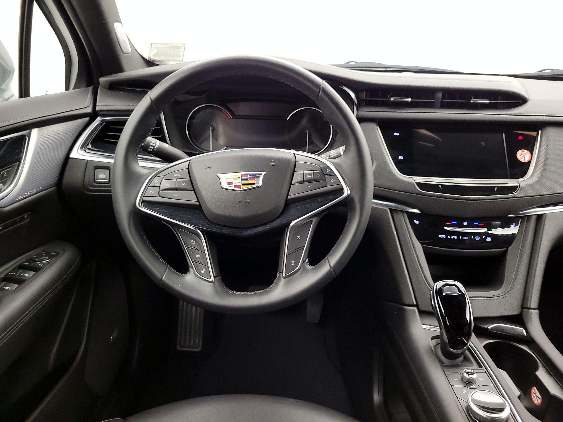 Thumbnail: 2025 Cadillac XT5 - 10