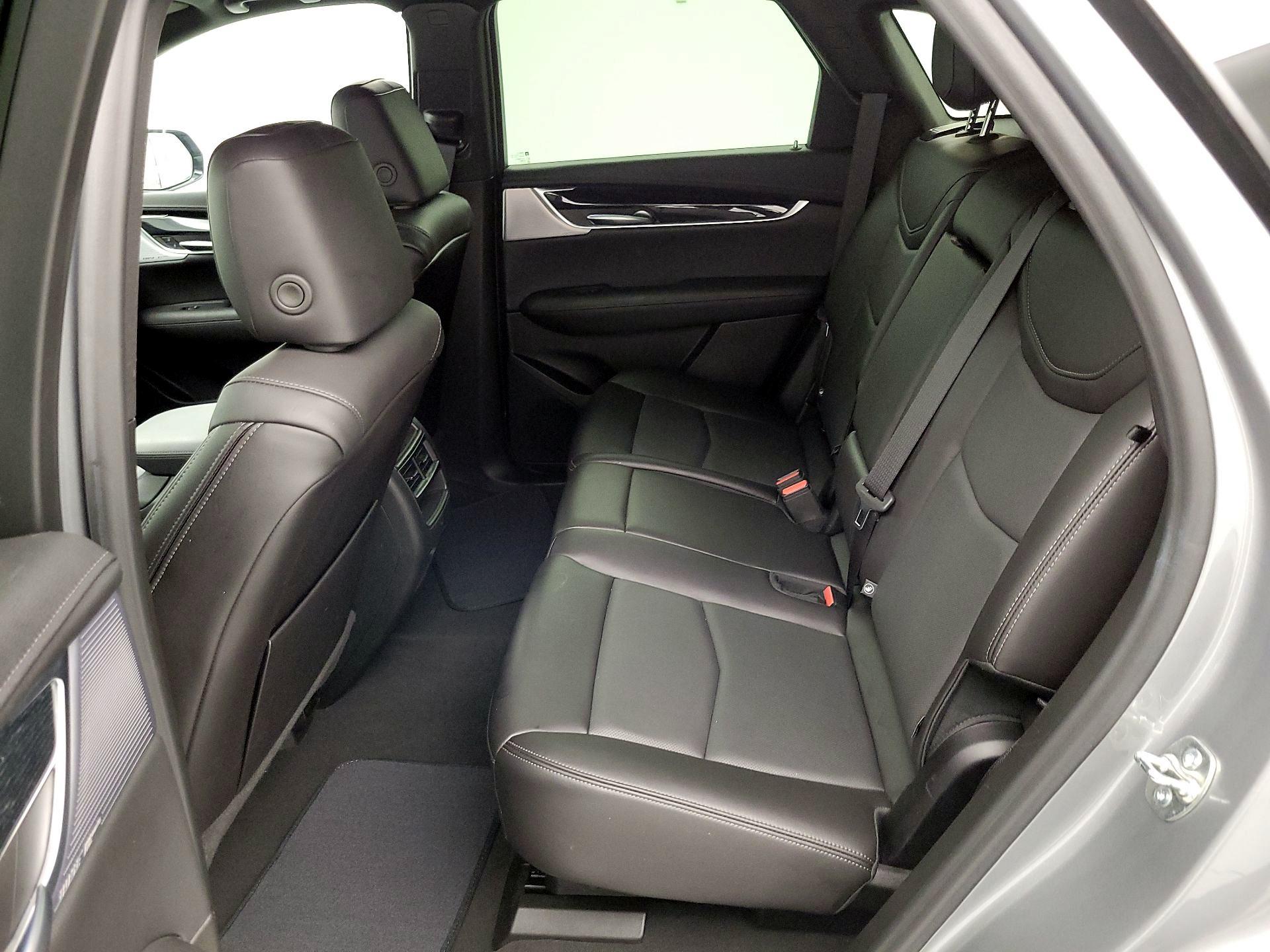 Thumbnail: 2025 Cadillac XT5 - 19