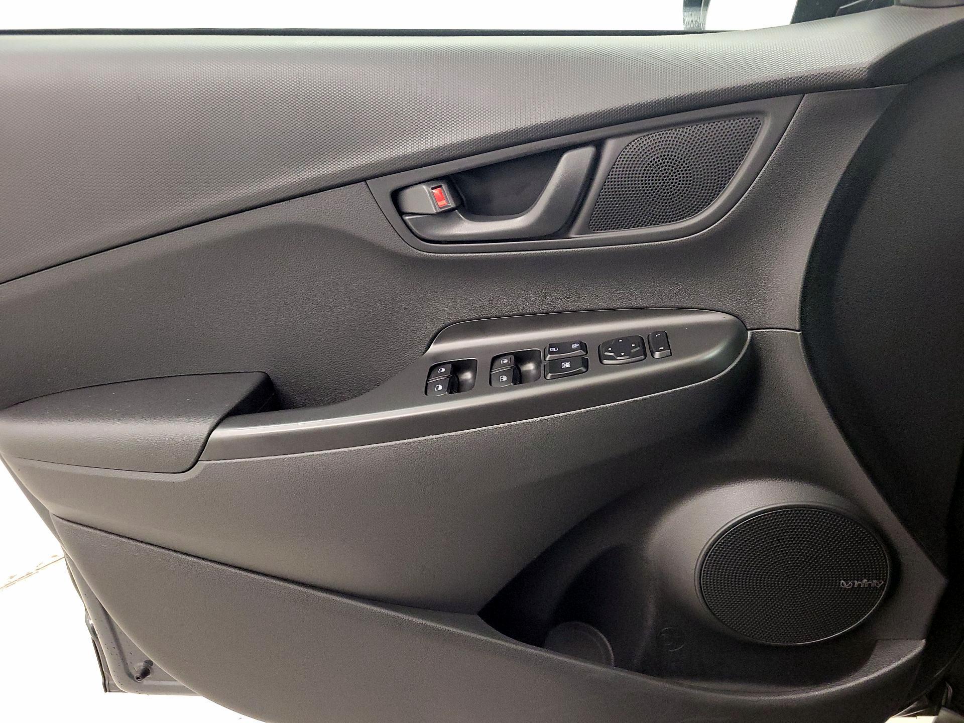 Thumbnail: 2020 Hyundai Kona - 12