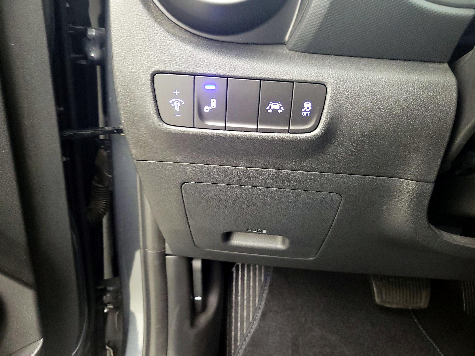 Thumbnail: 2020 Hyundai Kona - 13