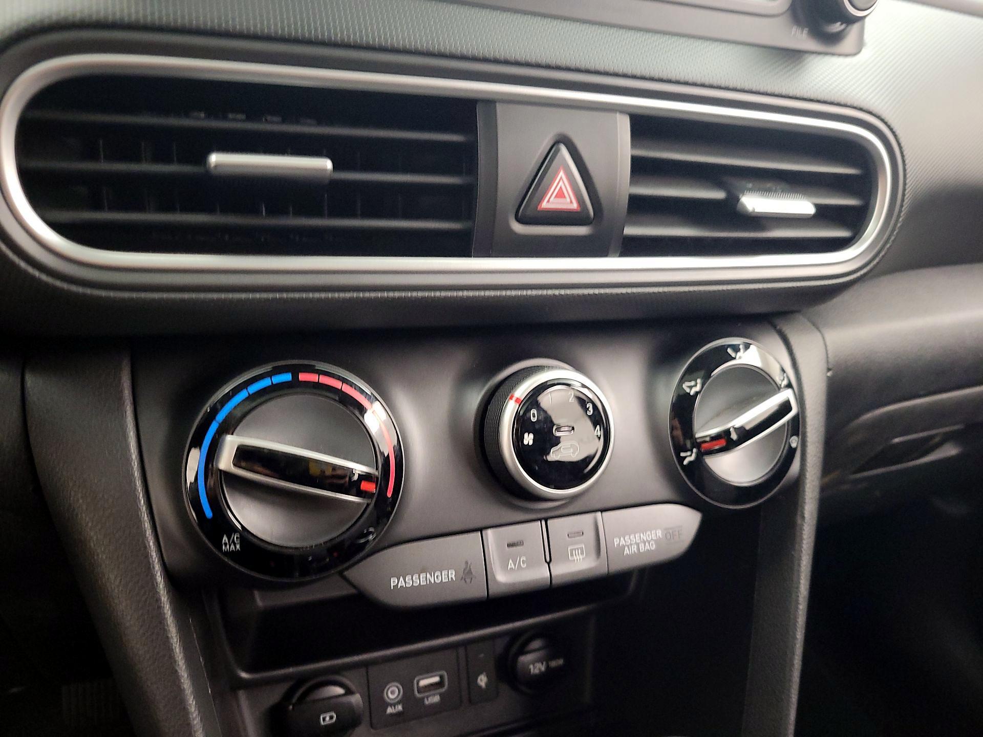 Thumbnail: 2020 Hyundai Kona - 16