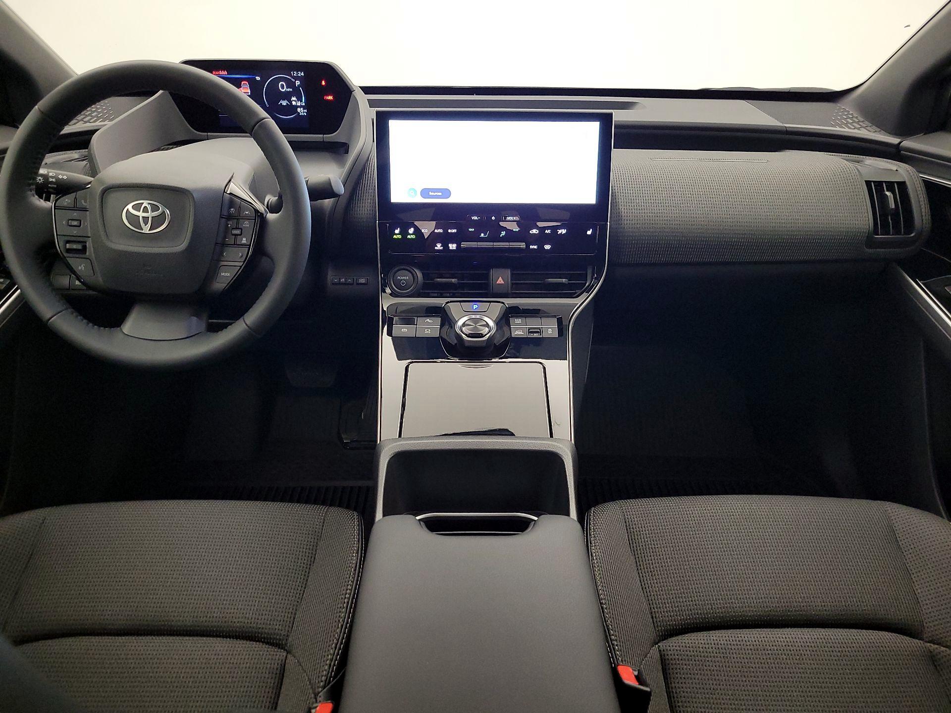 Thumbnail: 2025 Toyota bZ4X - 9