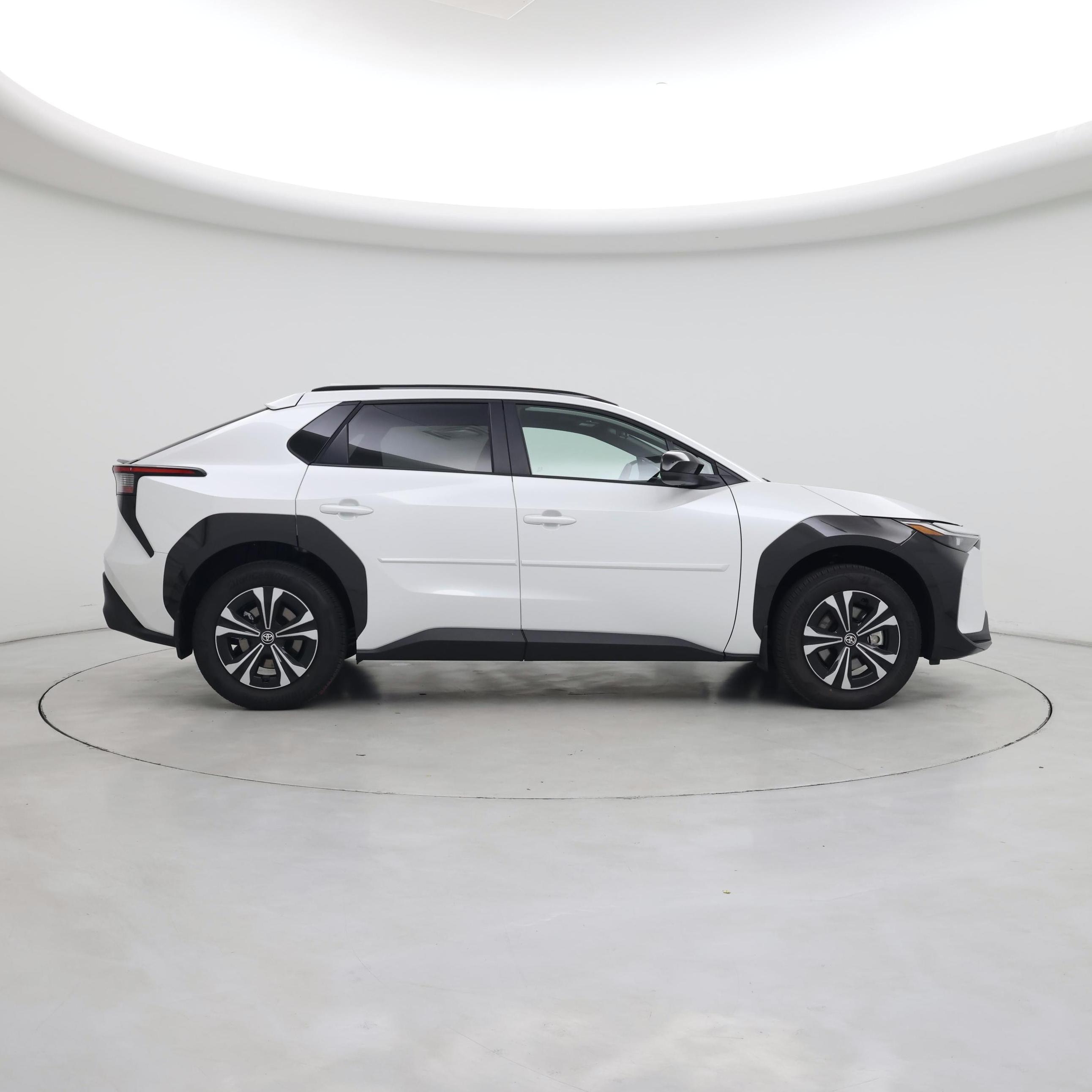 Thumbnail: 2025 Toyota bZ4X - 7