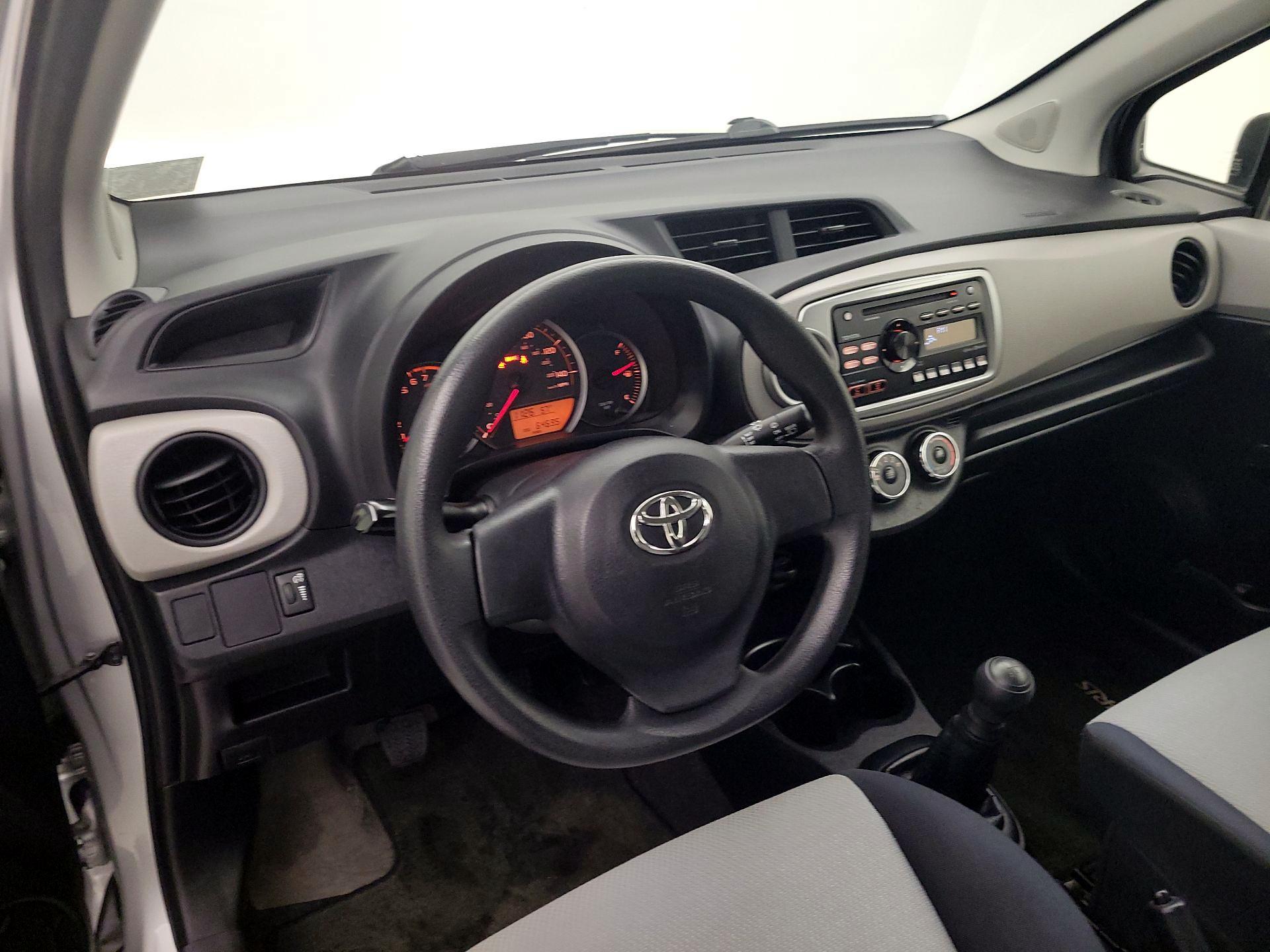 Thumbnail: 2014 Toyota Yaris - 9
