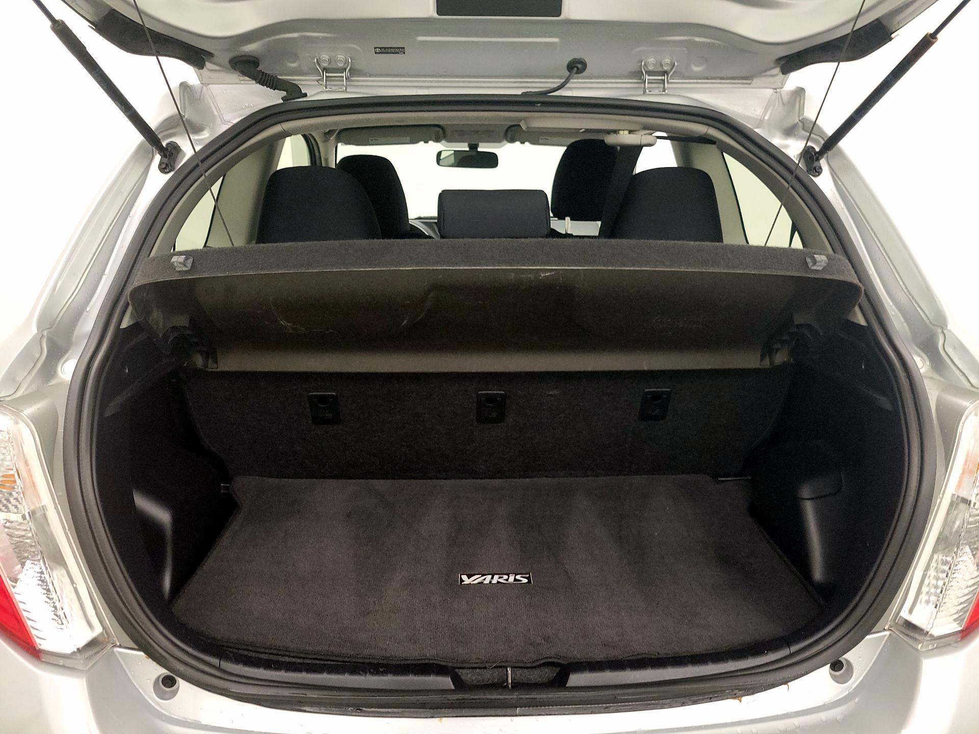 Thumbnail: 2014 Toyota Yaris - 19