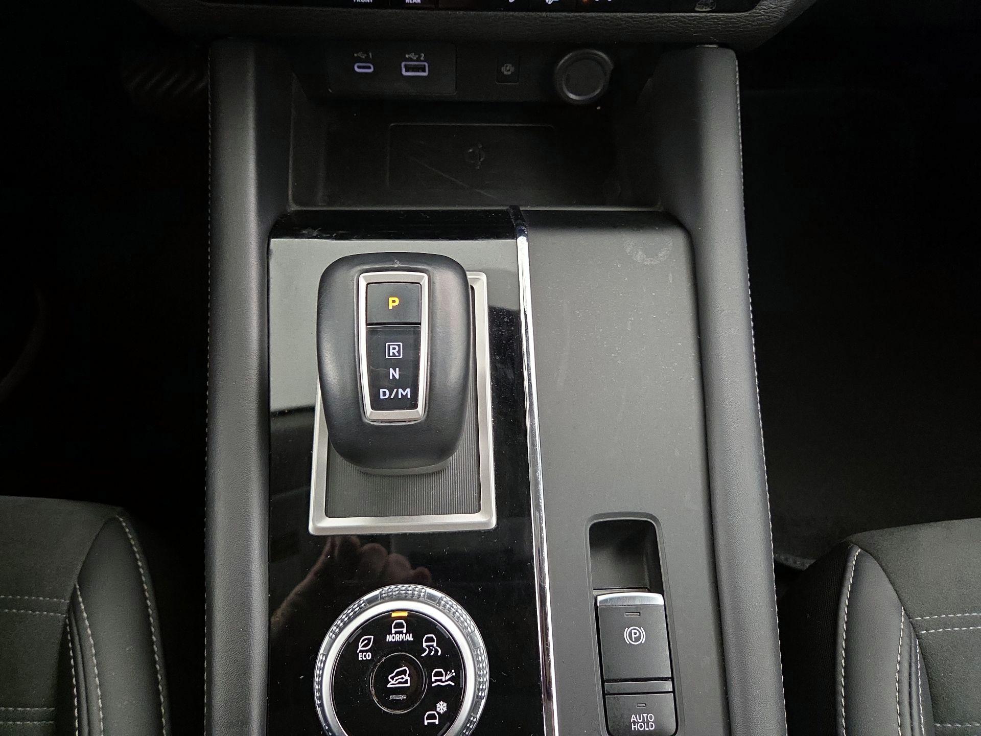 Thumbnail: 2024 Mitsubishi Outlander - 18