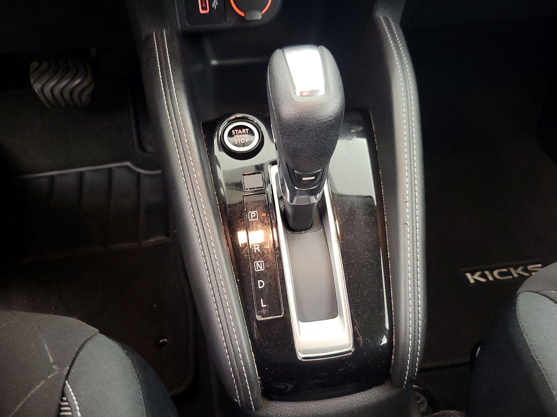 Thumbnail: 2019 Nissan Kicks - 17