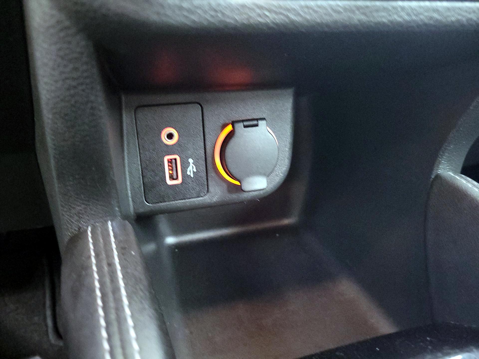 Thumbnail: 2019 Nissan Kicks - 18