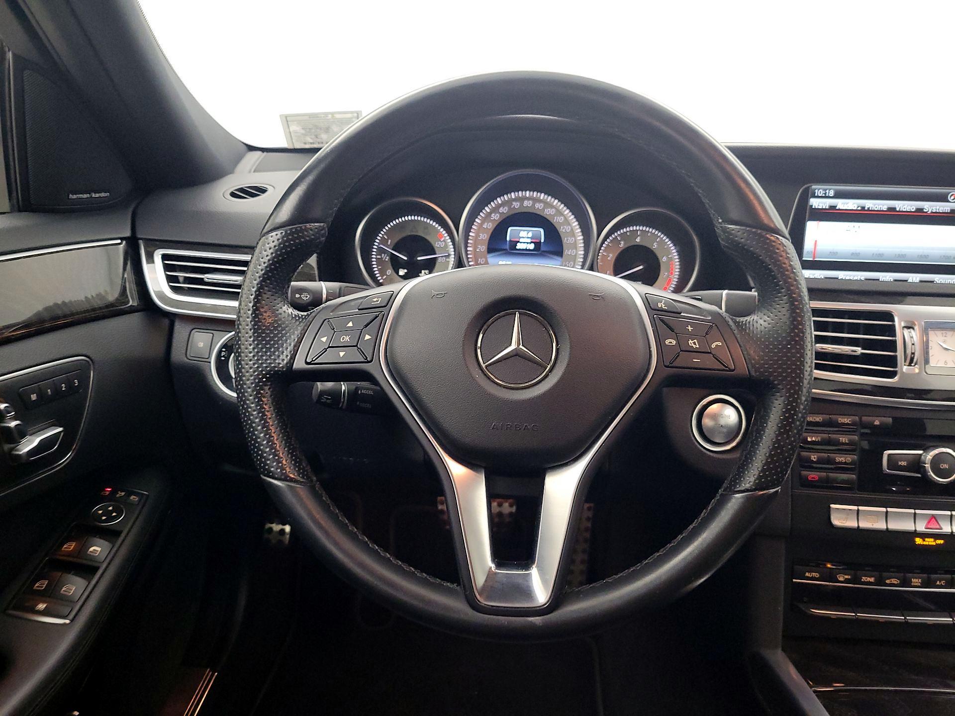 Thumbnail: 2015 Mercedes-Benz E-Class - 10