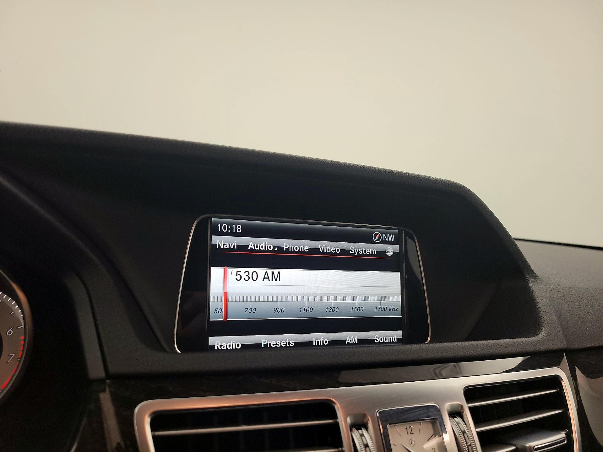 Thumbnail: 2015 Mercedes-Benz E-Class - 15