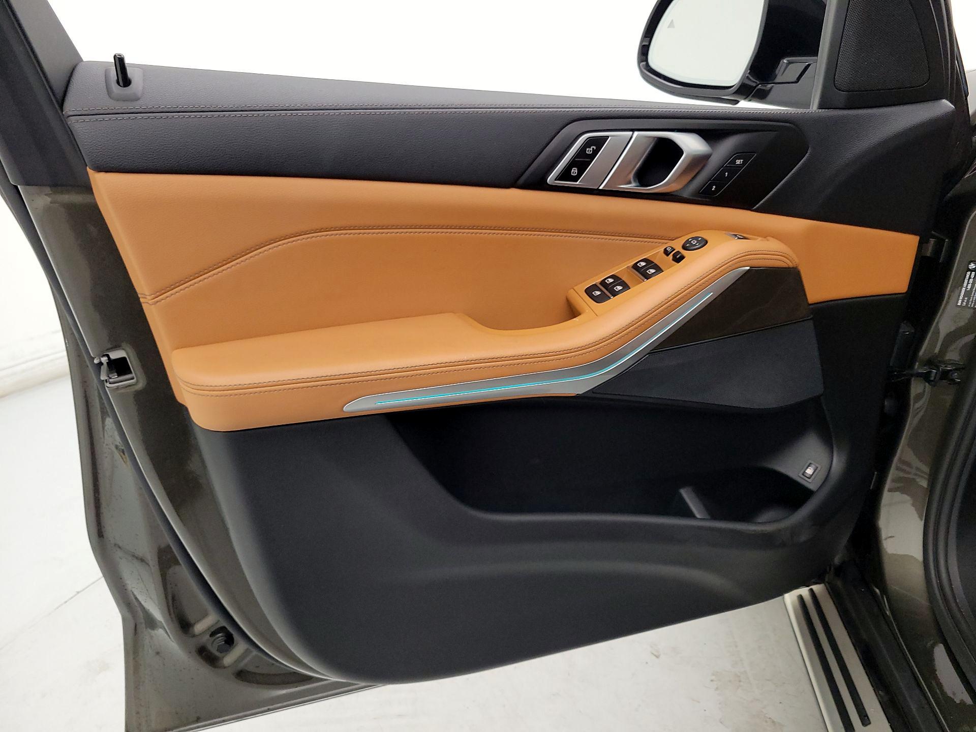 Thumbnail: 2021 BMW X5 - 12