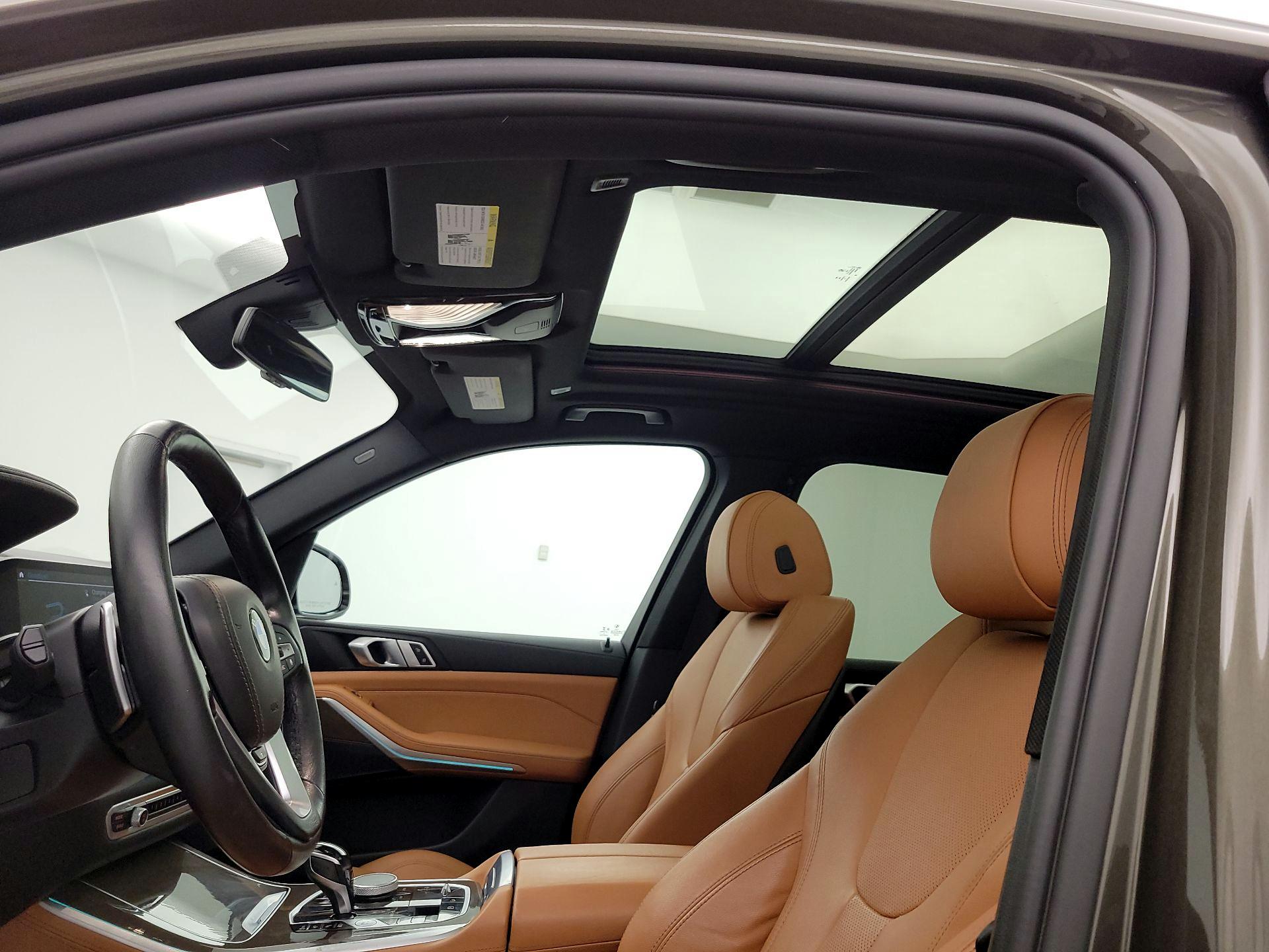 Thumbnail: 2021 BMW X5 - 20