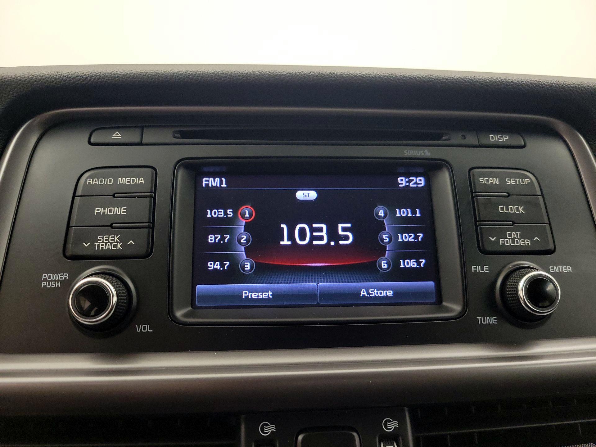 Thumbnail: 2017 Kia Optima - 15