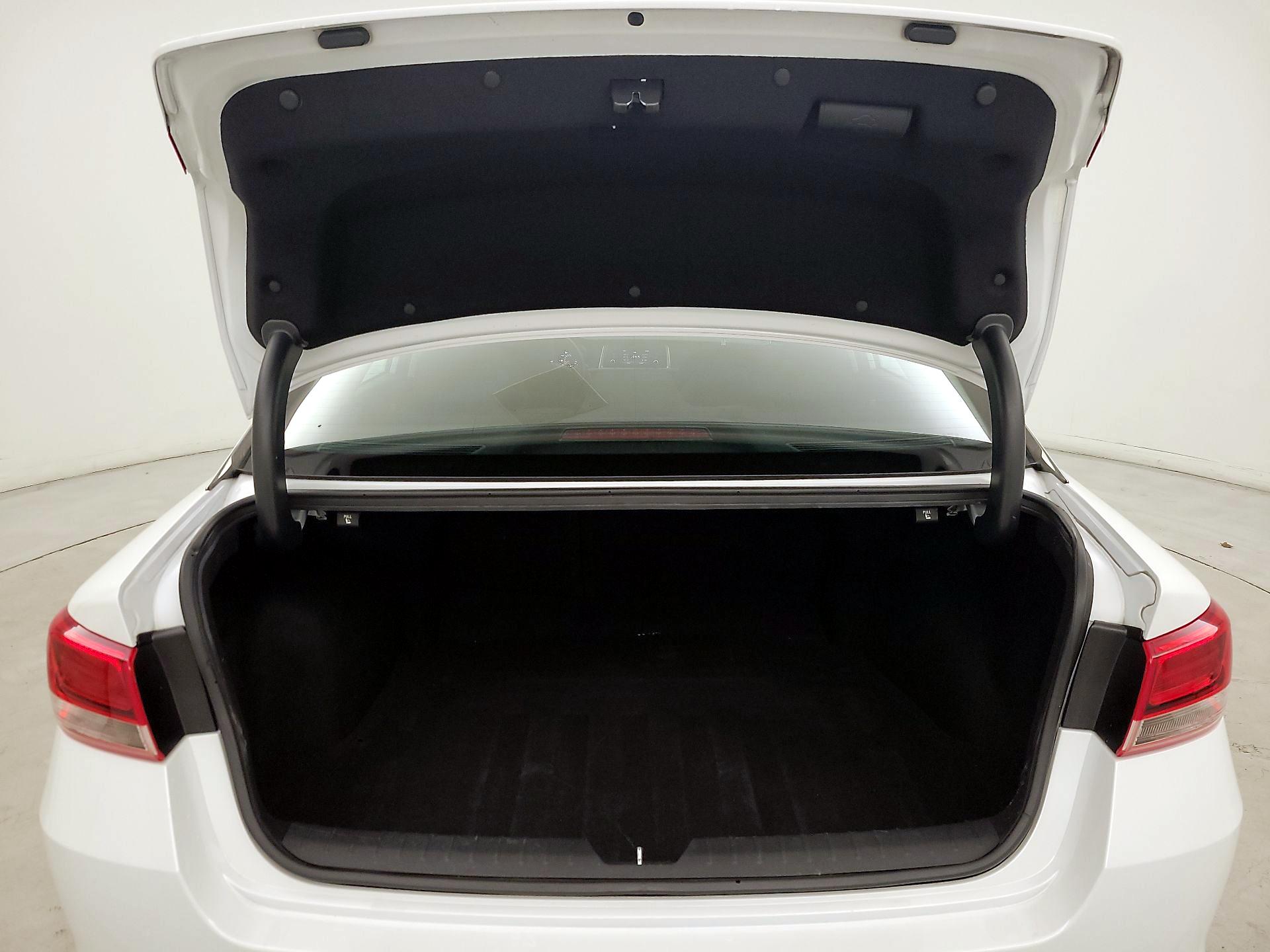 Thumbnail: 2017 Kia Optima - 20