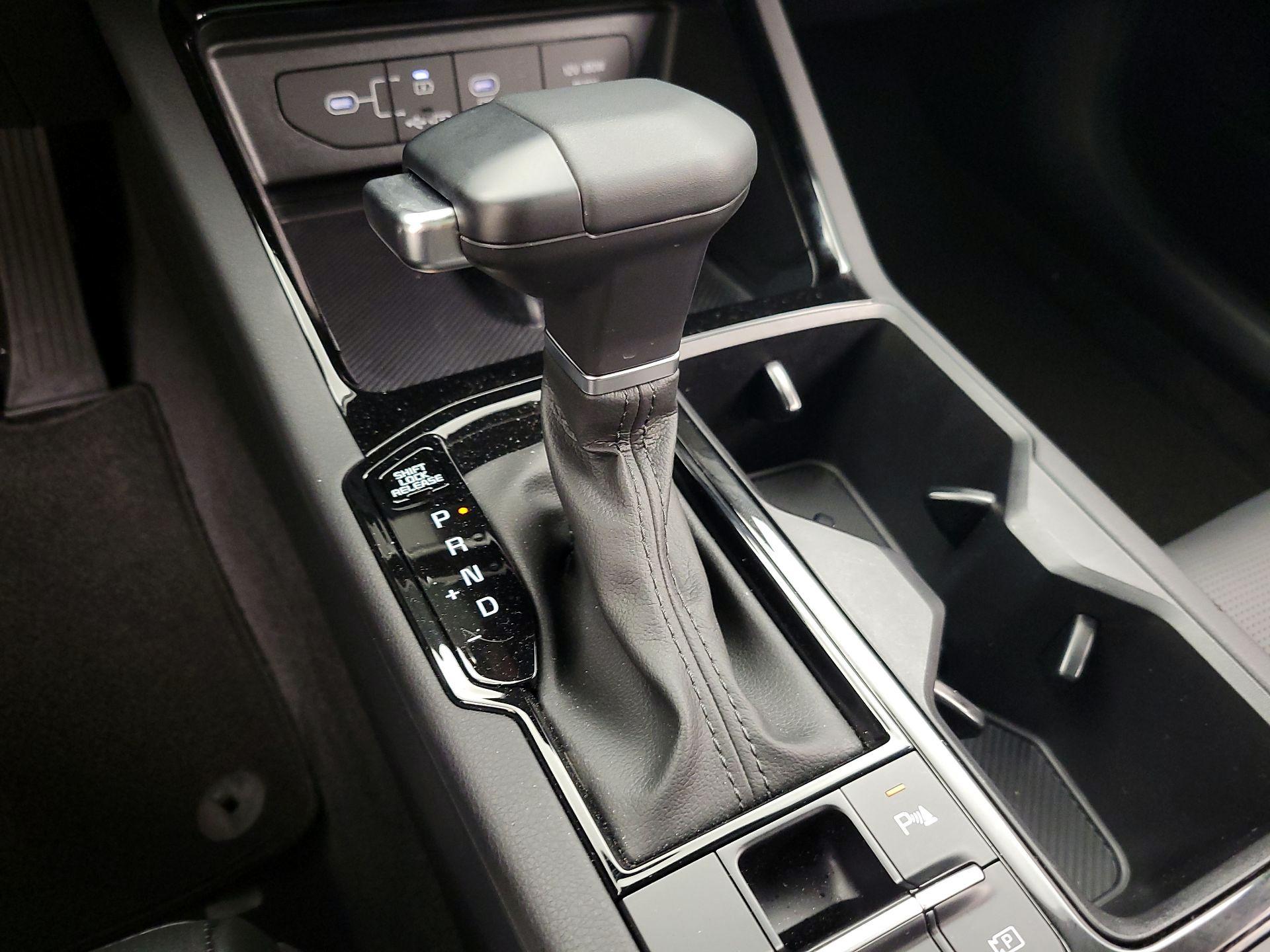 Thumbnail: 2025 Kia K5 - 17