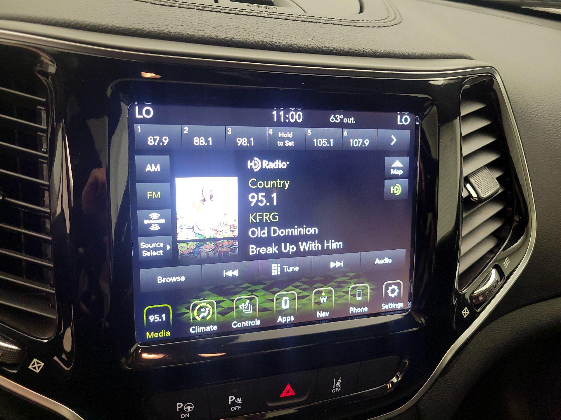 Thumbnail: 2020 Jeep Cherokee - 15