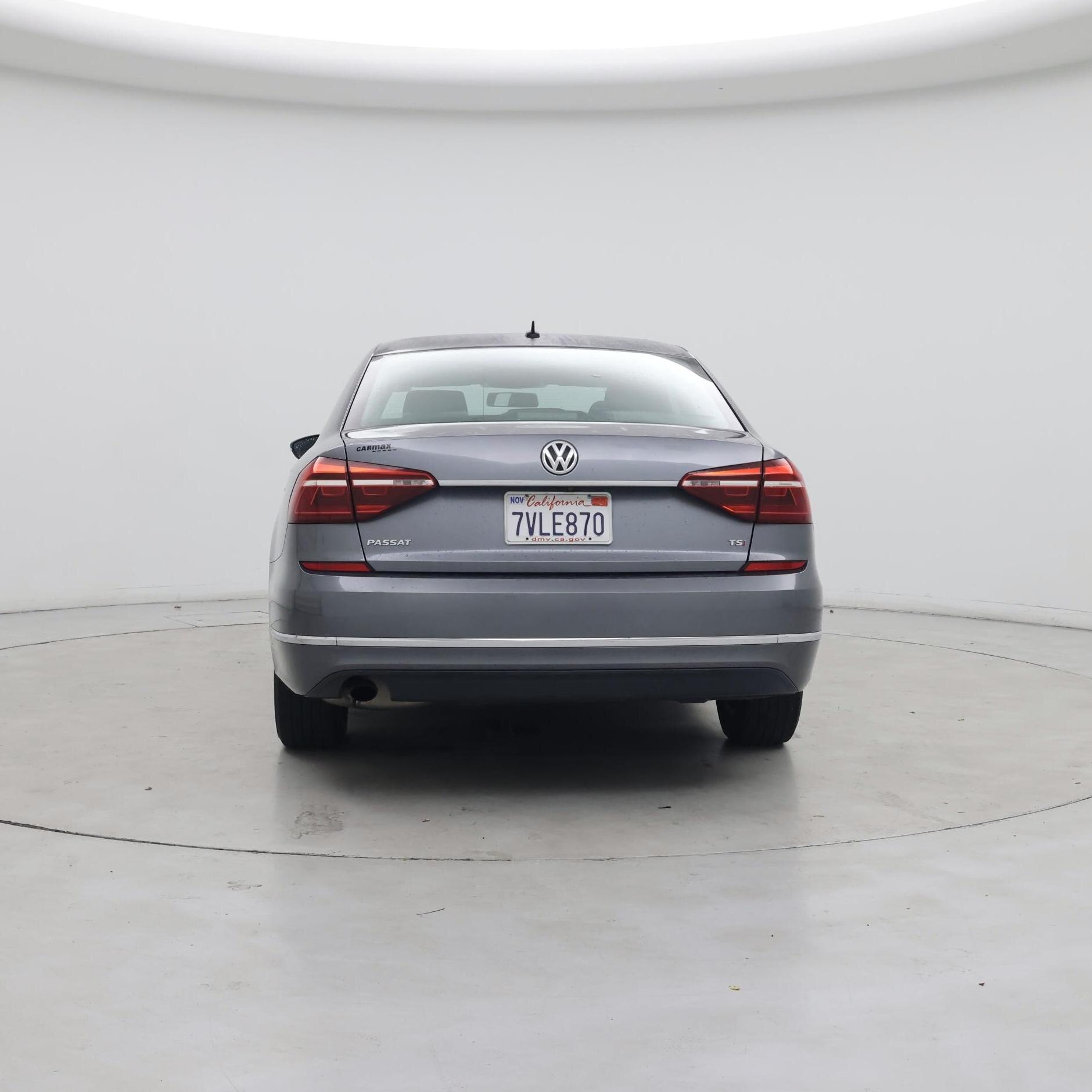 Thumbnail: 2017 Volkswagen Passat - 6