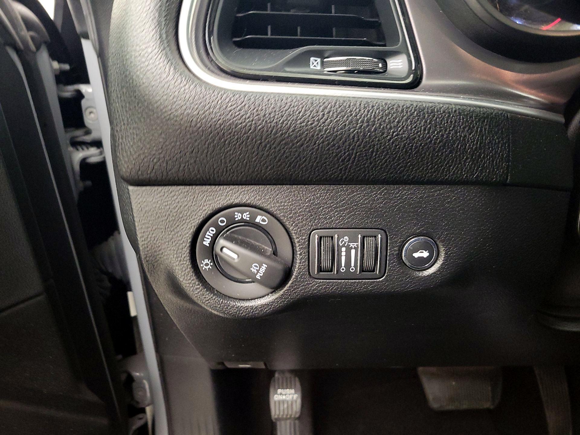 Thumbnail: 2021 Dodge Challenger - 13