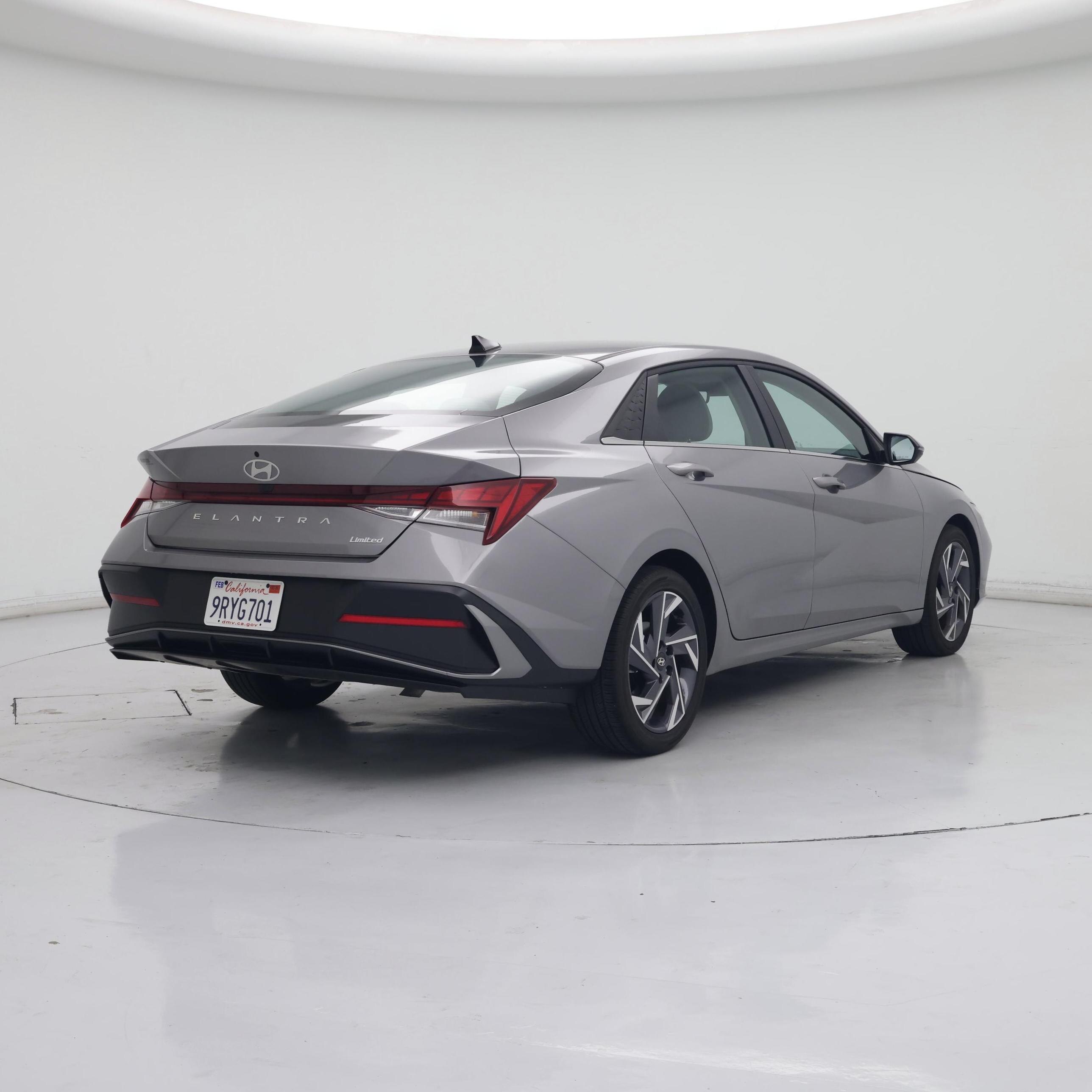 Thumbnail: 2025 Hyundai Elantra - 8