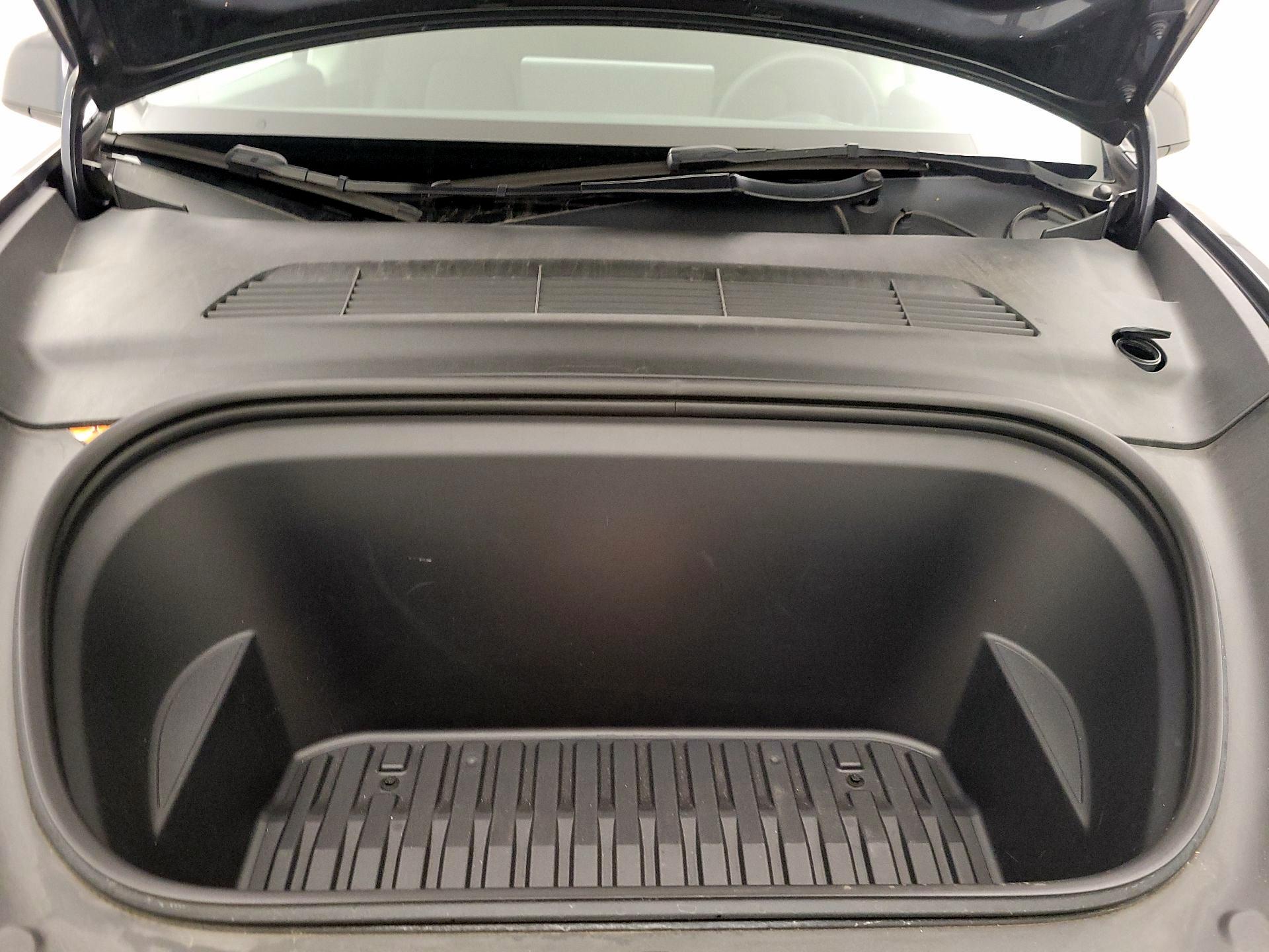 Thumbnail: 2023 Tesla Model Y - 20