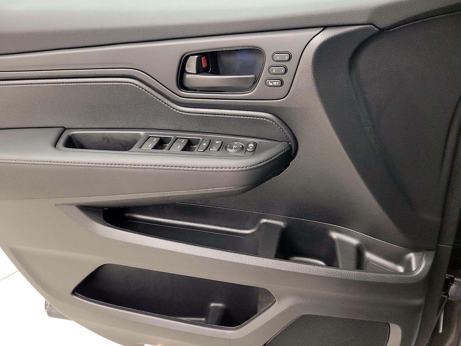 Thumbnail: 2025 Honda Odyssey - 12