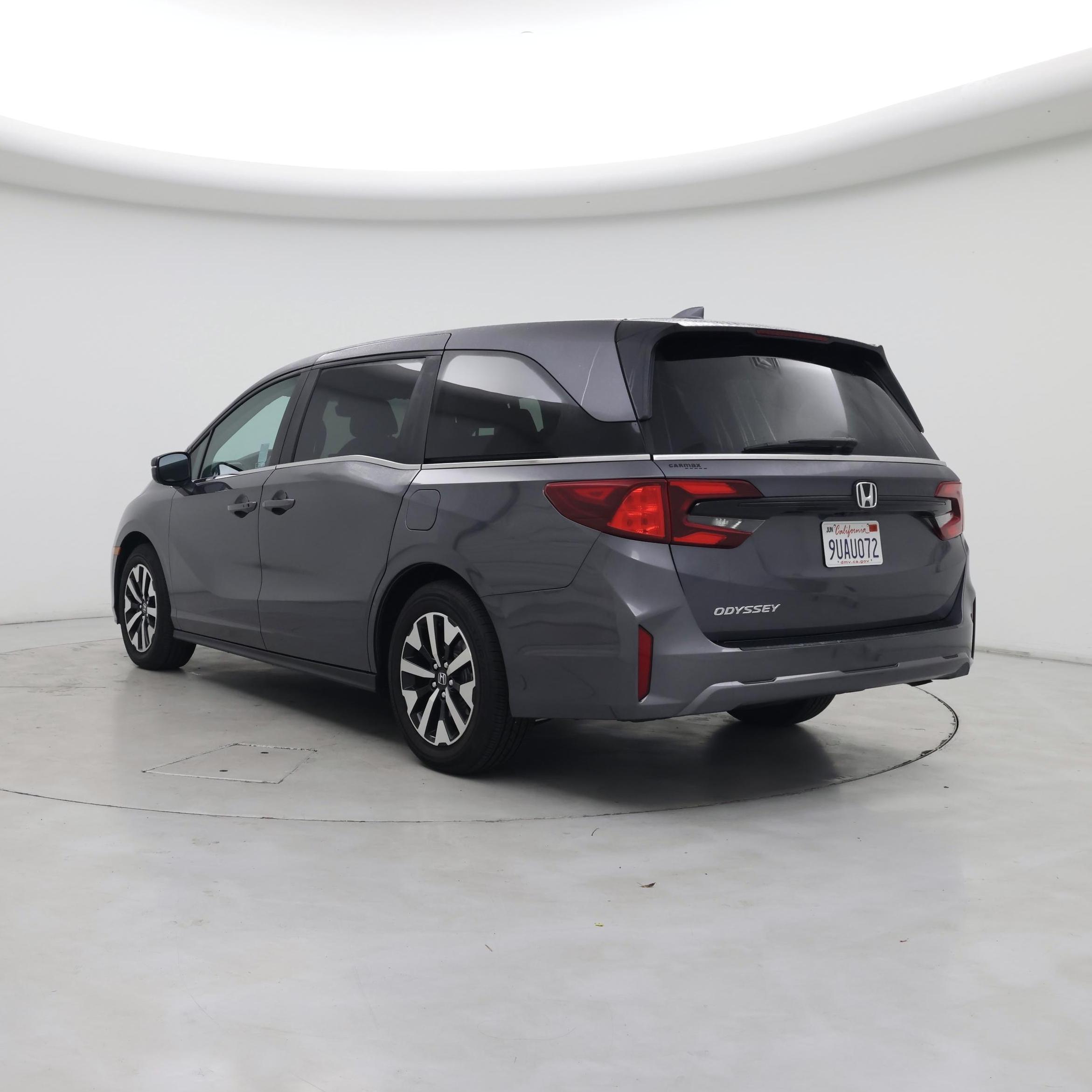 Thumbnail: 2025 Honda Odyssey - 2