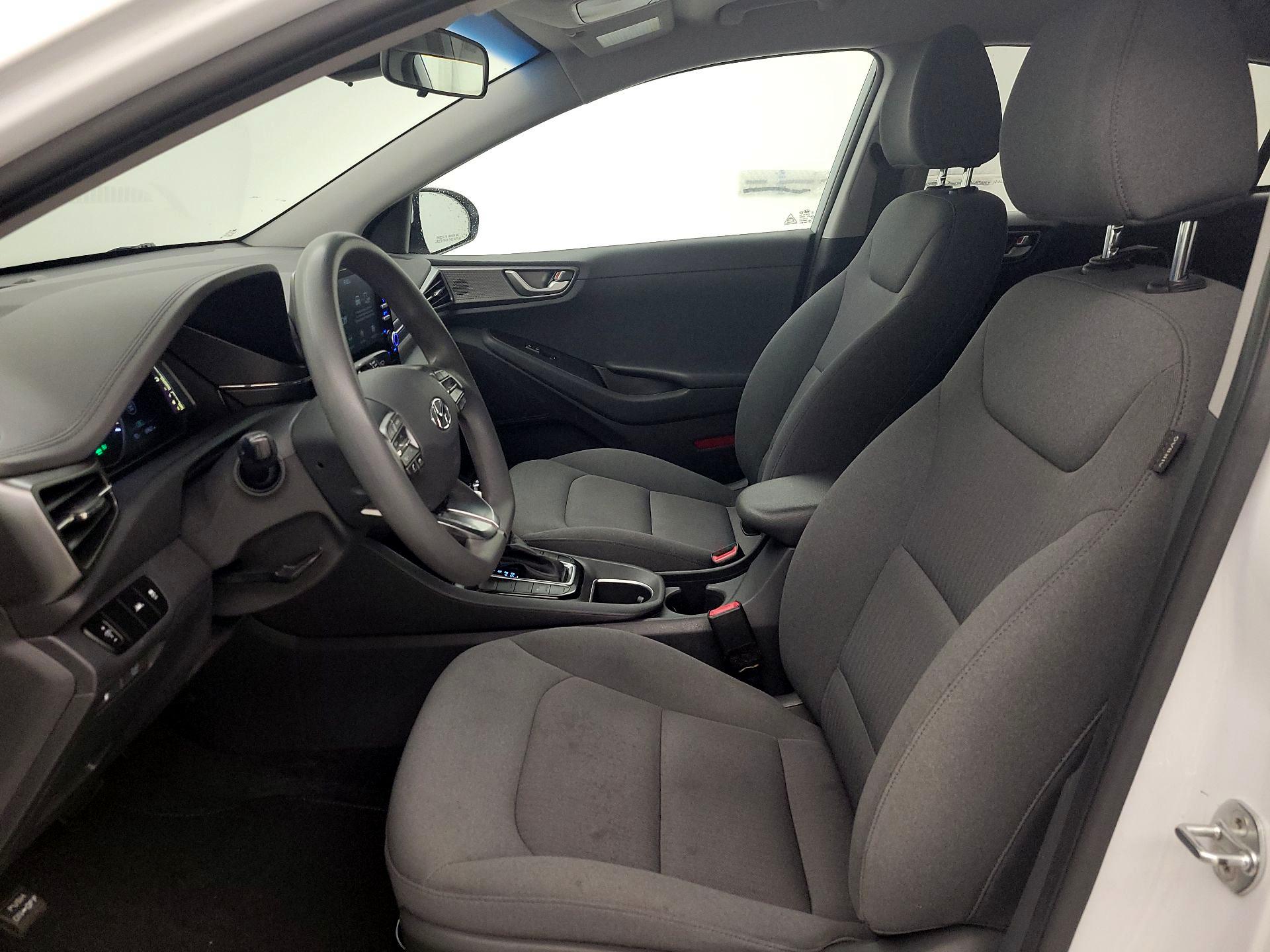 Thumbnail: 2020 Hyundai Ioniq - 11