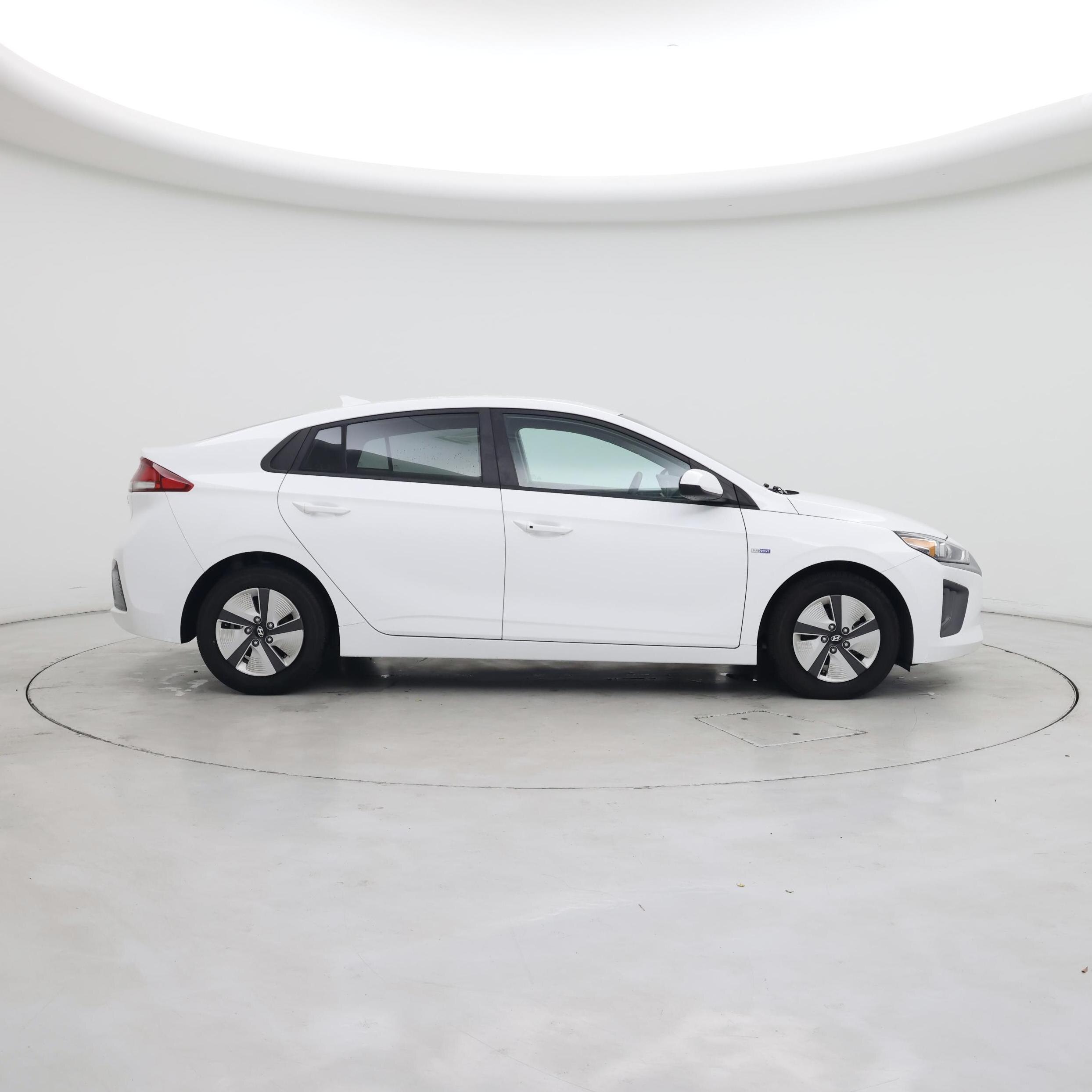 Thumbnail: 2020 Hyundai Ioniq - 7