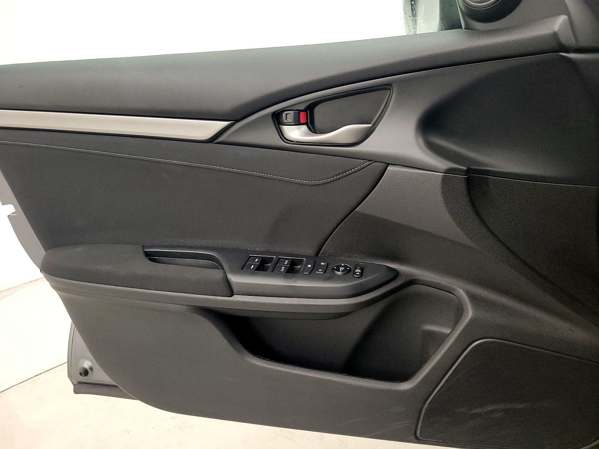 Thumbnail: 2018 Honda Civic - 12