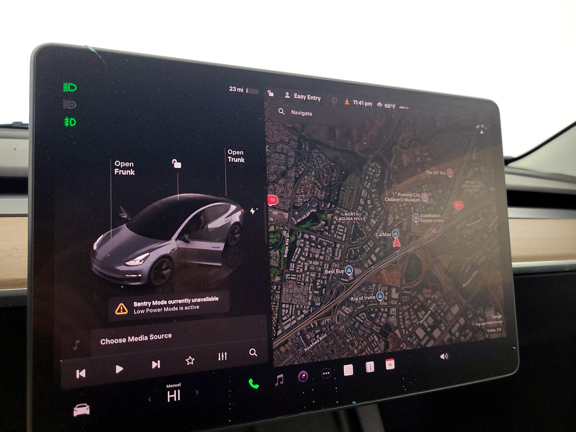 Thumbnail: 2022 Tesla Model 3 - 13