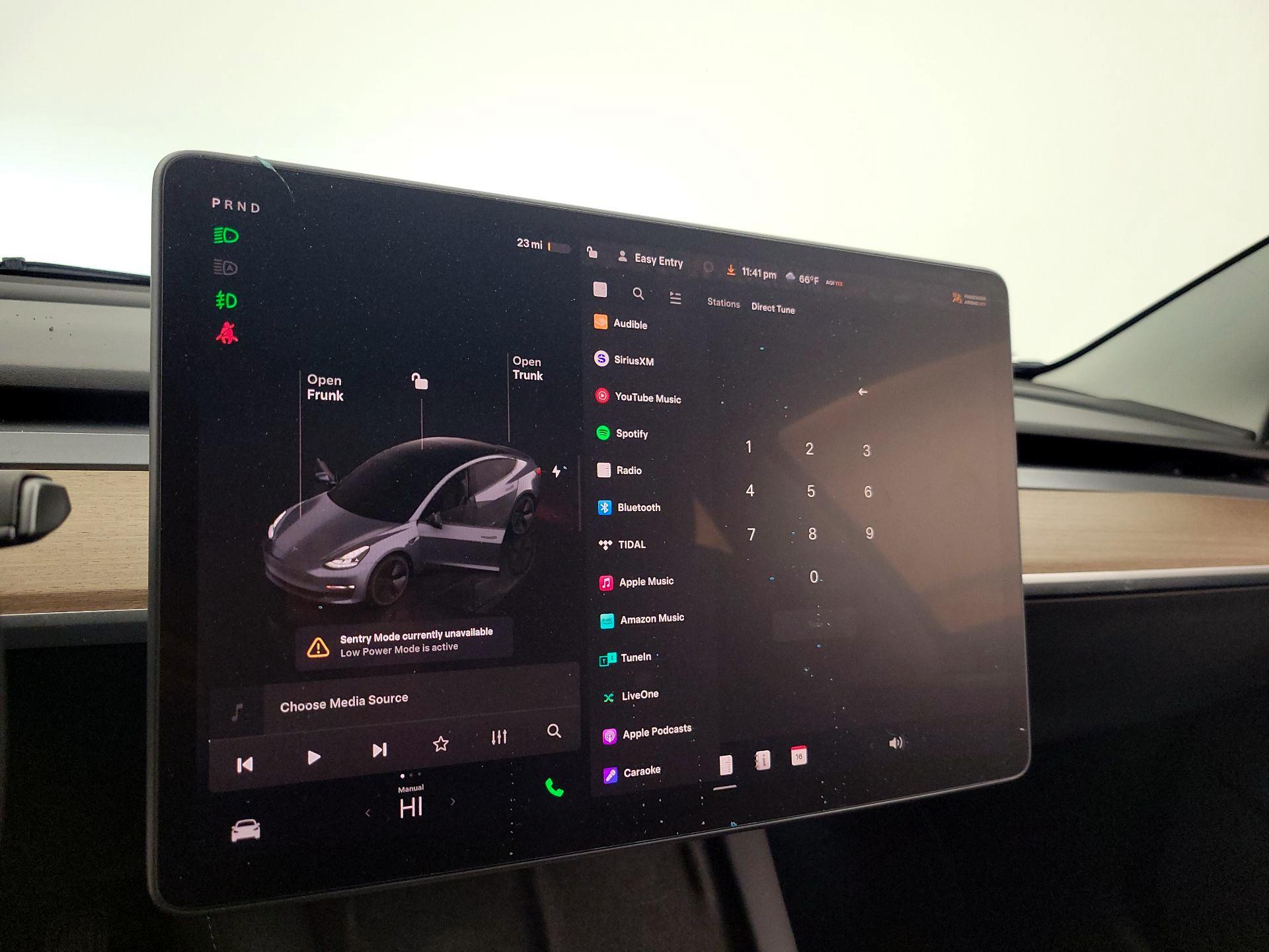 Thumbnail: 2022 Tesla Model 3 - 15