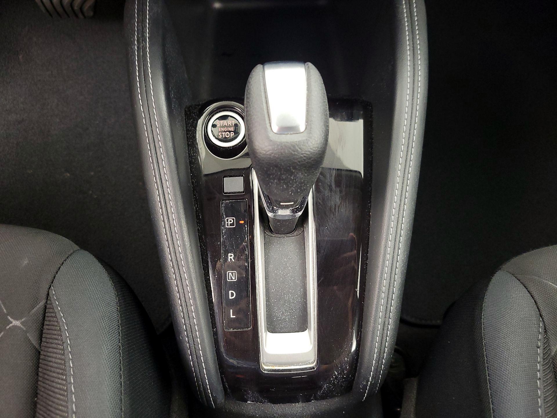 Thumbnail: 2019 Nissan Kicks - 17