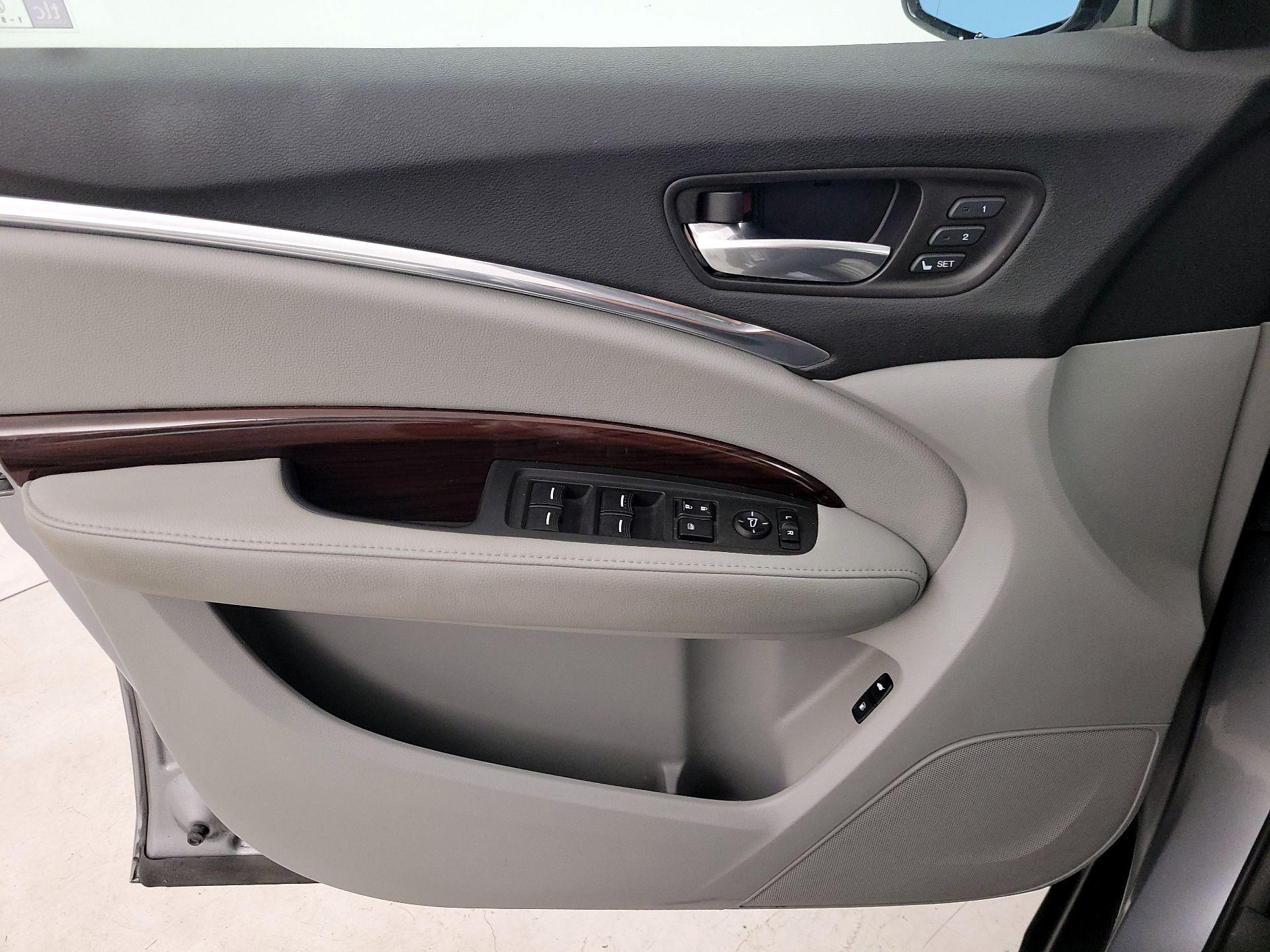 Thumbnail: 2016 Acura MDX - 12