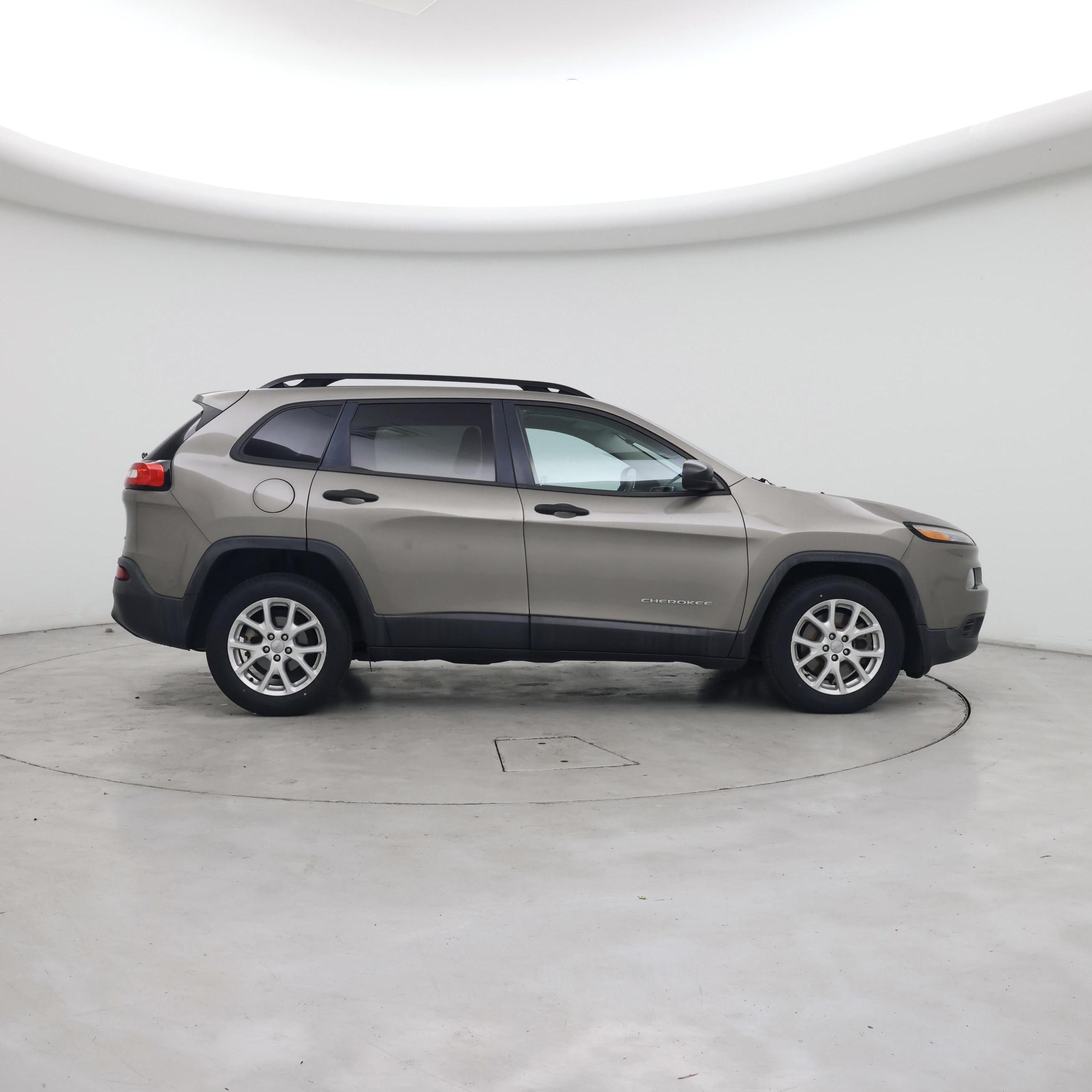 Thumbnail: 2016 Jeep Cherokee - 7