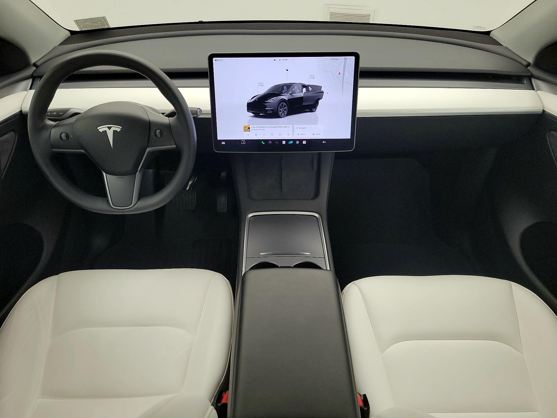 Thumbnail: 2023 Tesla Model Y - 9