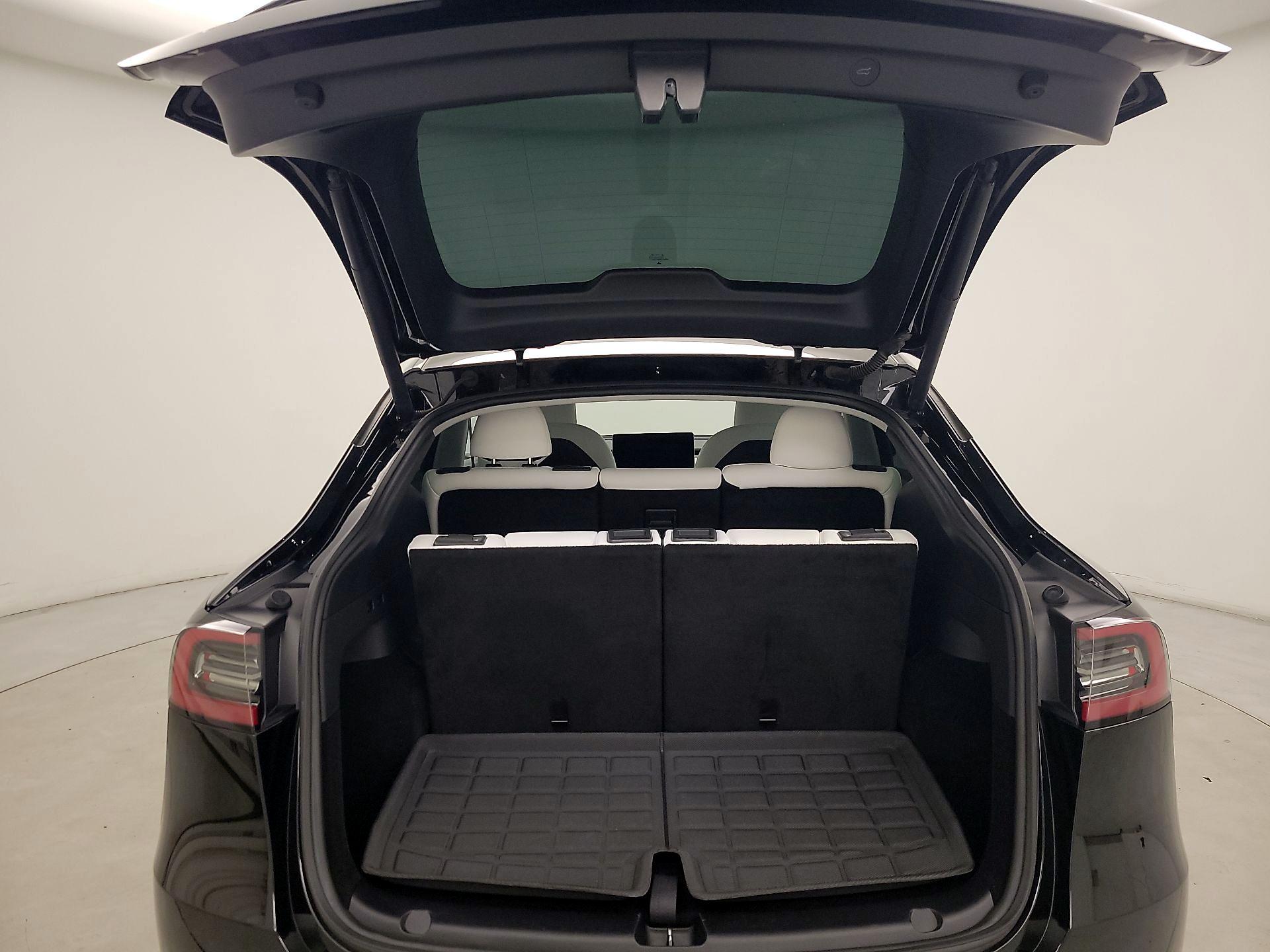 Thumbnail: 2023 Tesla Model Y - 20